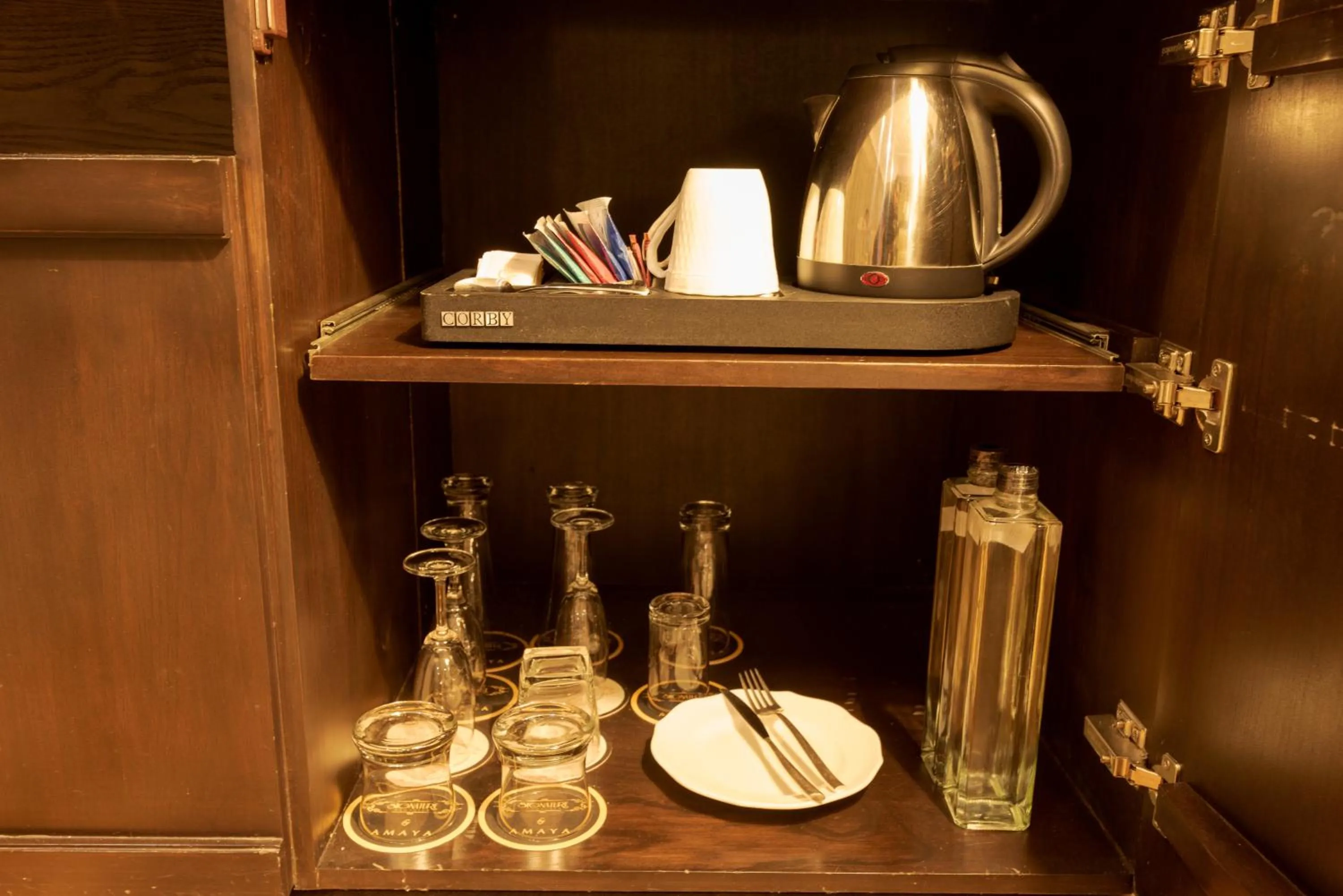 Coffee/tea facilities in Amaya Lake Dambulla