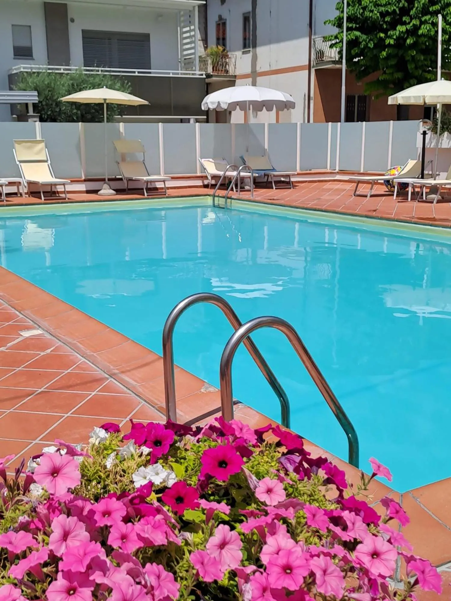 Swimming pool in Residence I Girasoli