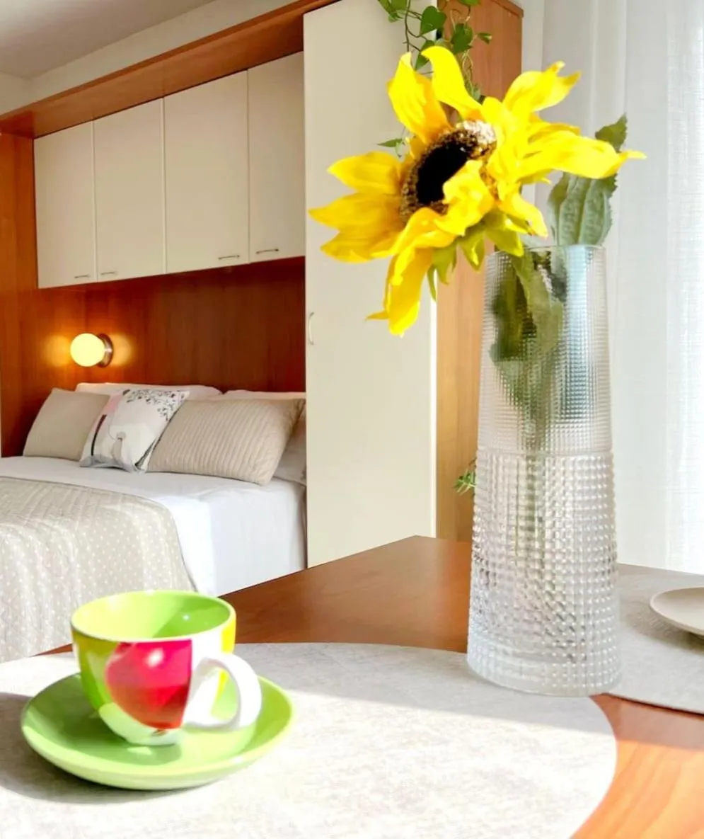 Bed in Residence I Girasoli