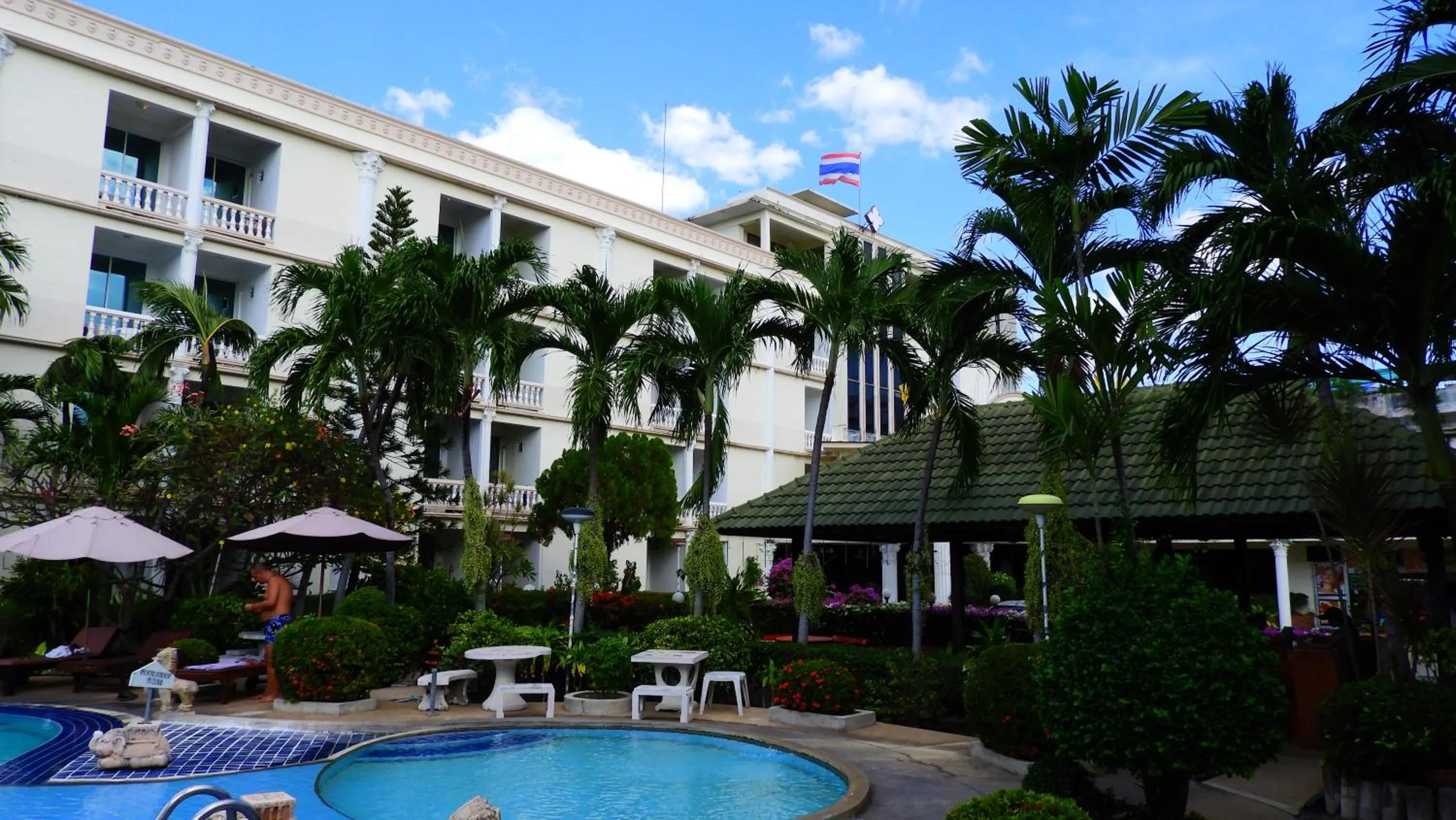 Property building in Hotel Romeo Palace Pattaya