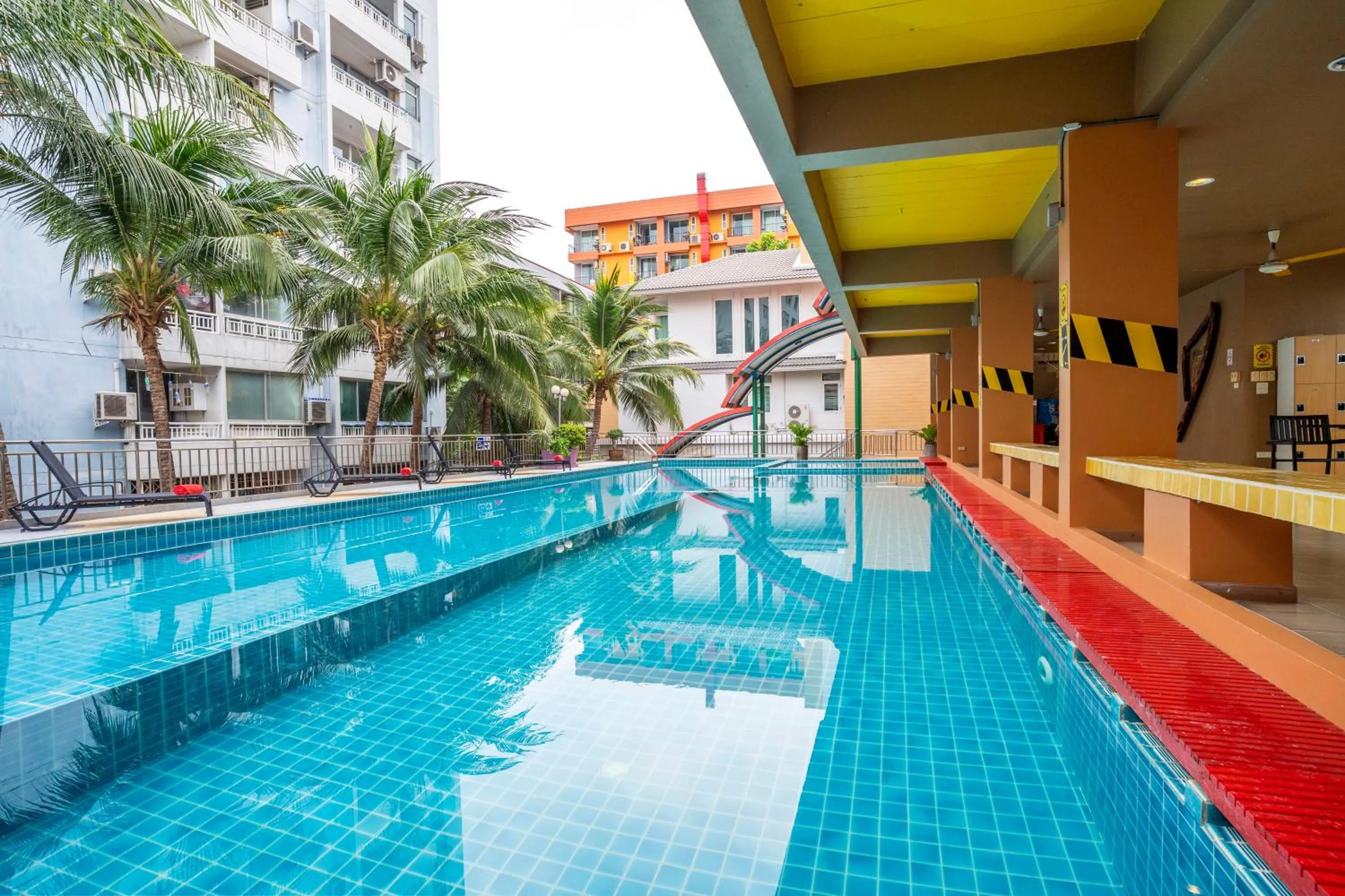 Swimming pool in MeStyle Place Hotel