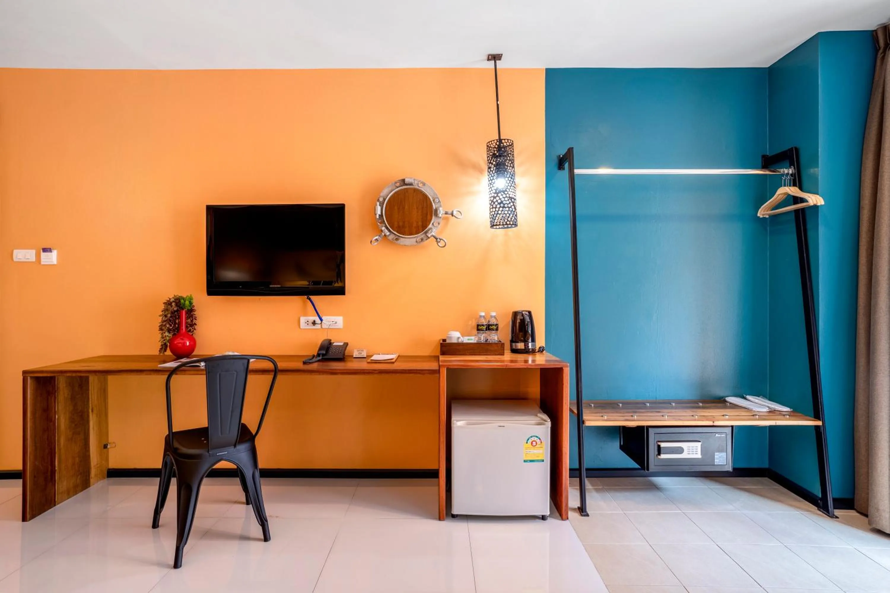 TV and multimedia in MeStyle Place Hotel