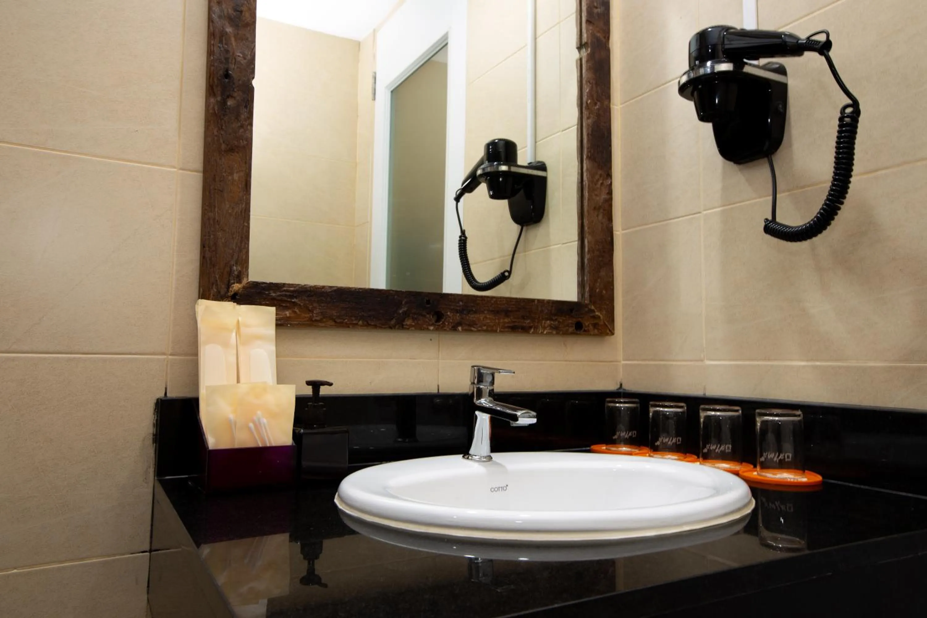 Toilet in MeStyle Place Hotel