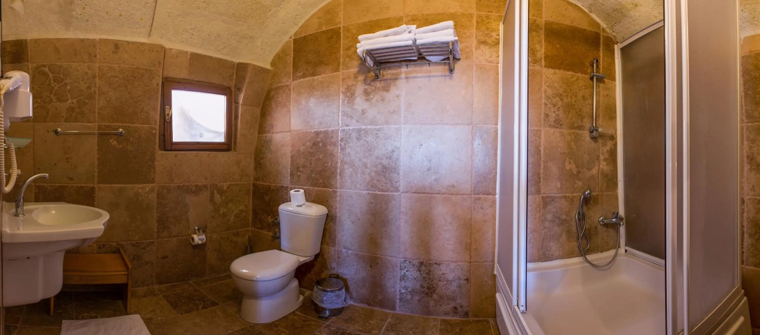 Shower in Kirkit Hotel