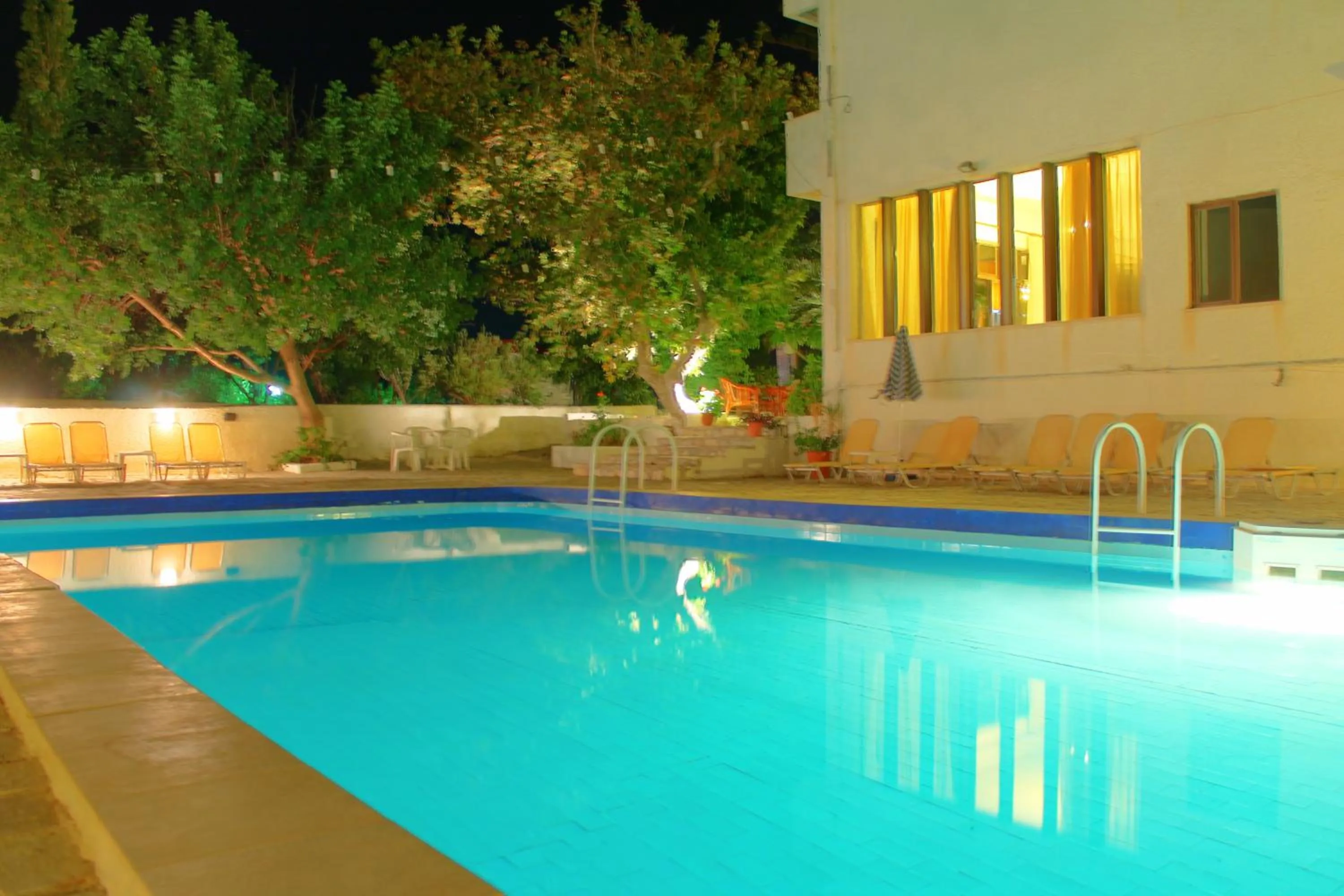 Swimming pool in Esperides Hotel