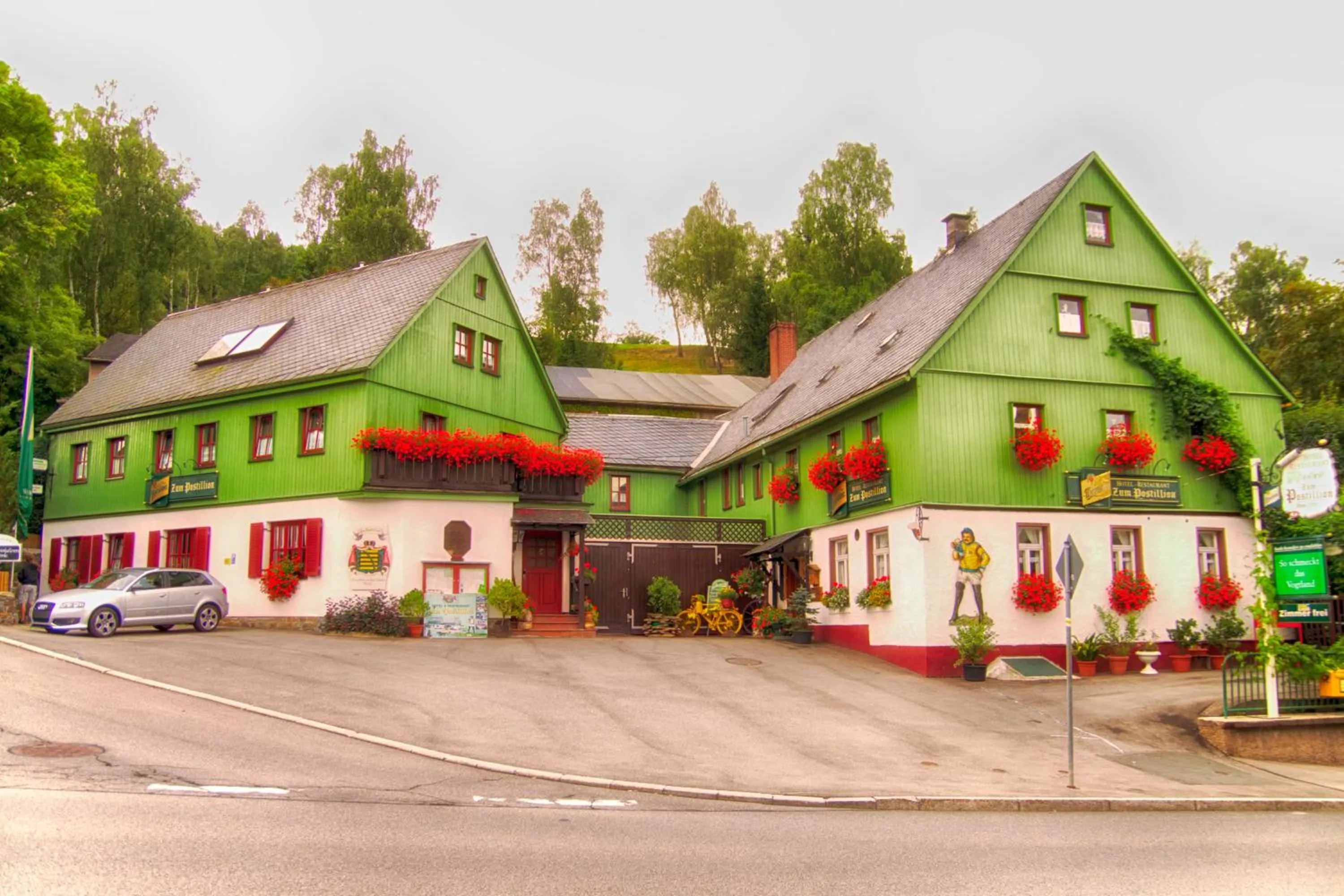Property logo or sign in Frühstücks Pension Zum Postillion
