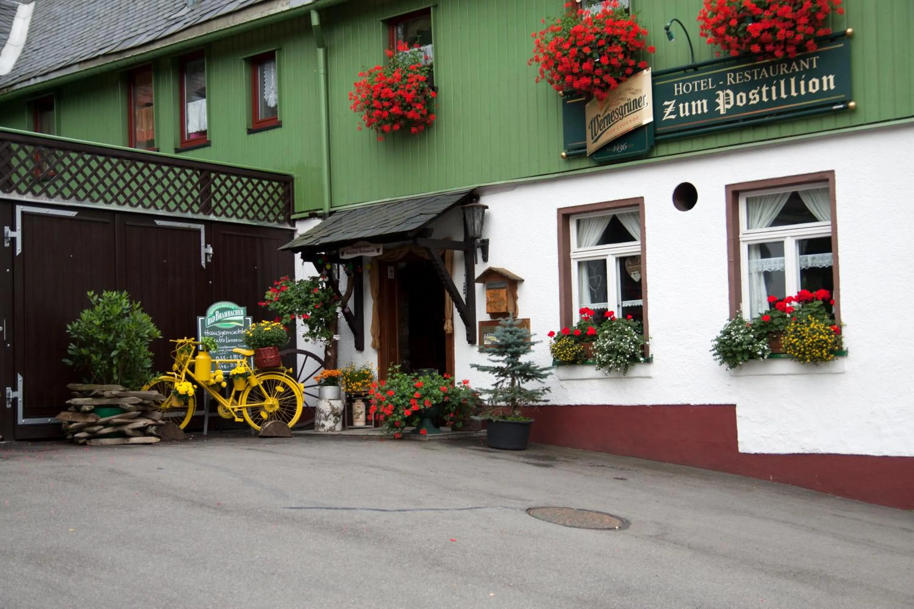Restaurant/places to eat in Frühstücks Pension Zum Postillion