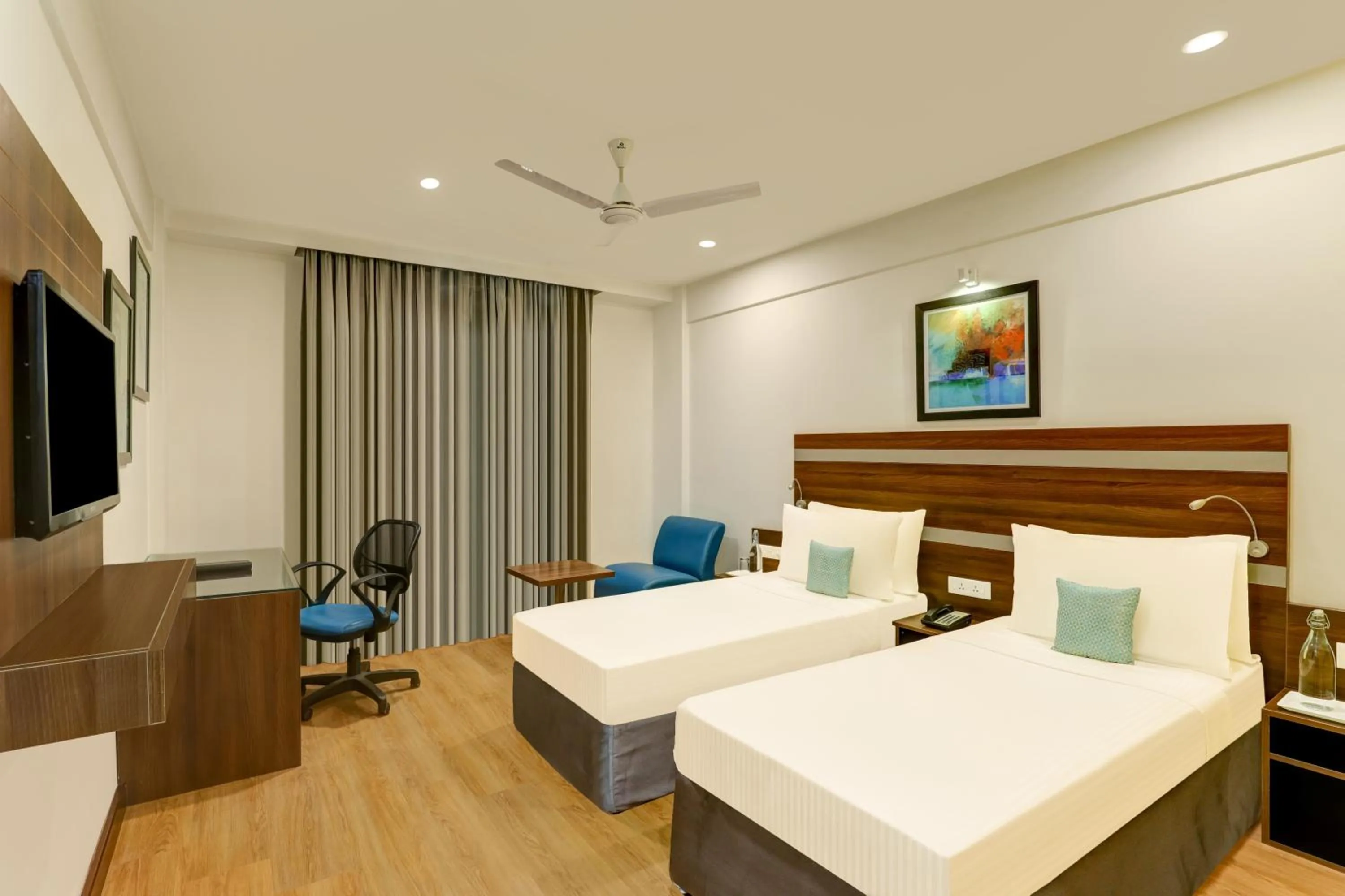 Bed in Lemon Tree Hotel, Port Blair Near to Airport