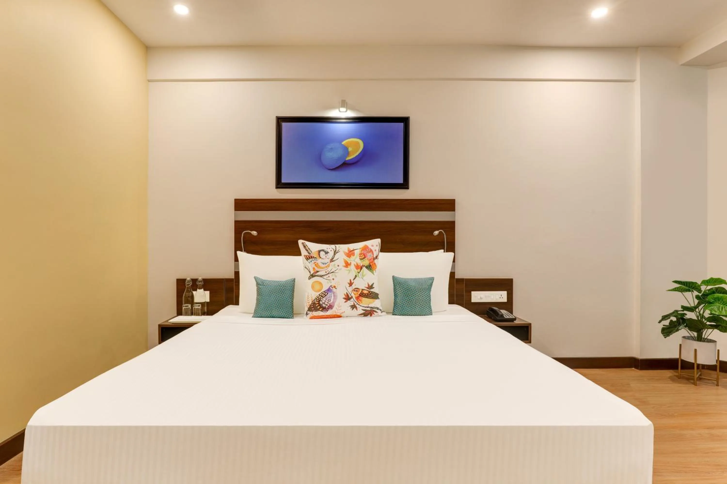 Bed in Lemon Tree Hotel, Port Blair Near to Airport
