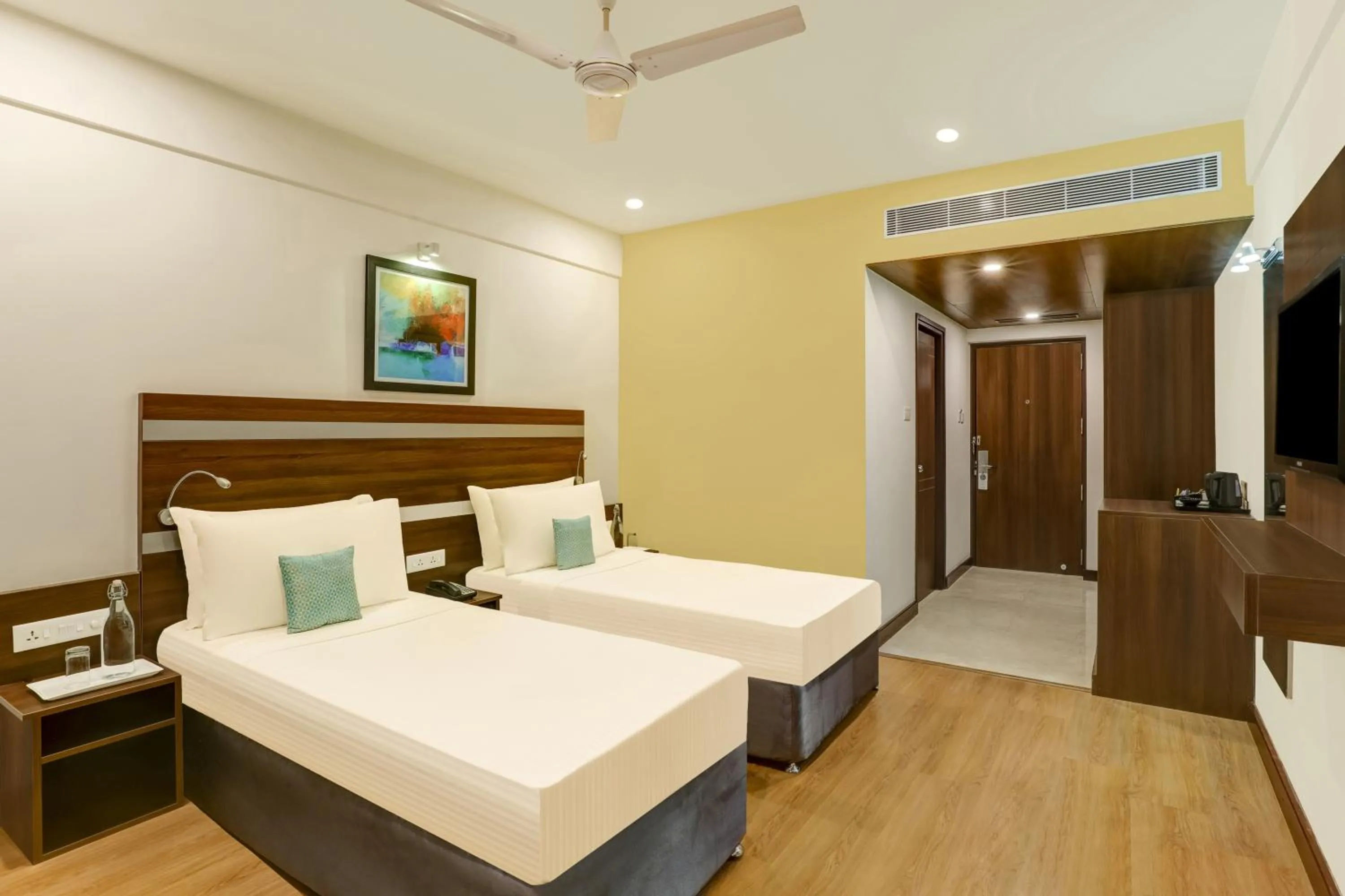 Bed in Lemon Tree Hotel, Port Blair Near to Airport
