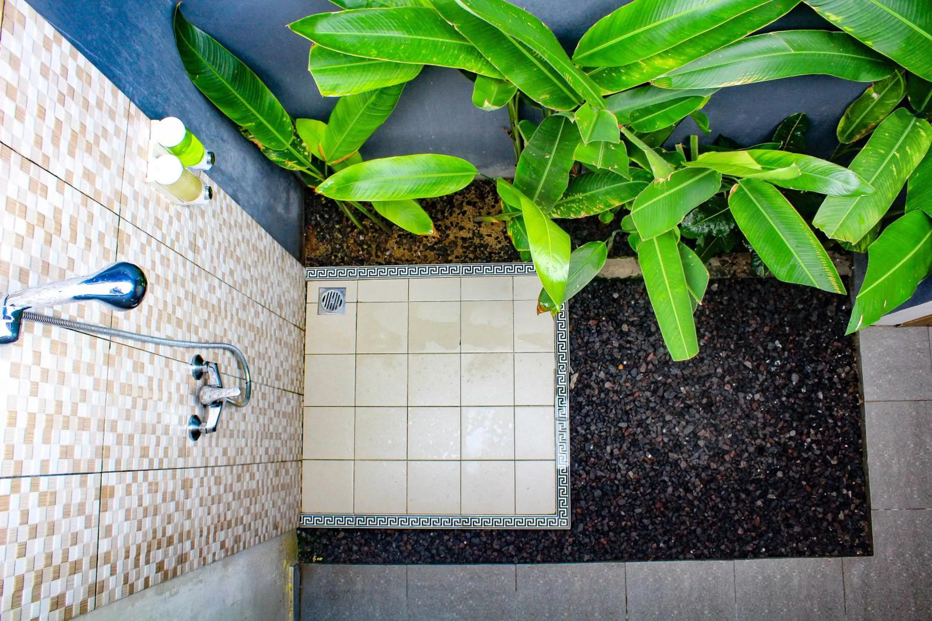 Bathroom in Singabu Bungalows