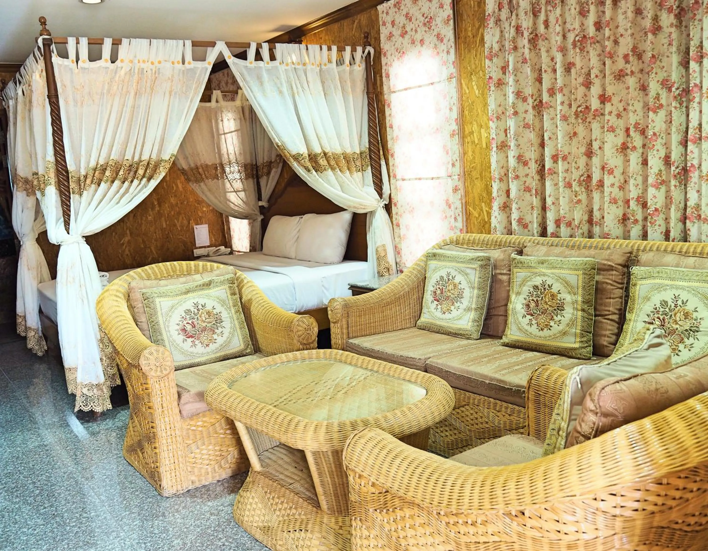 Seating area in Chatsuree Boutique Resort