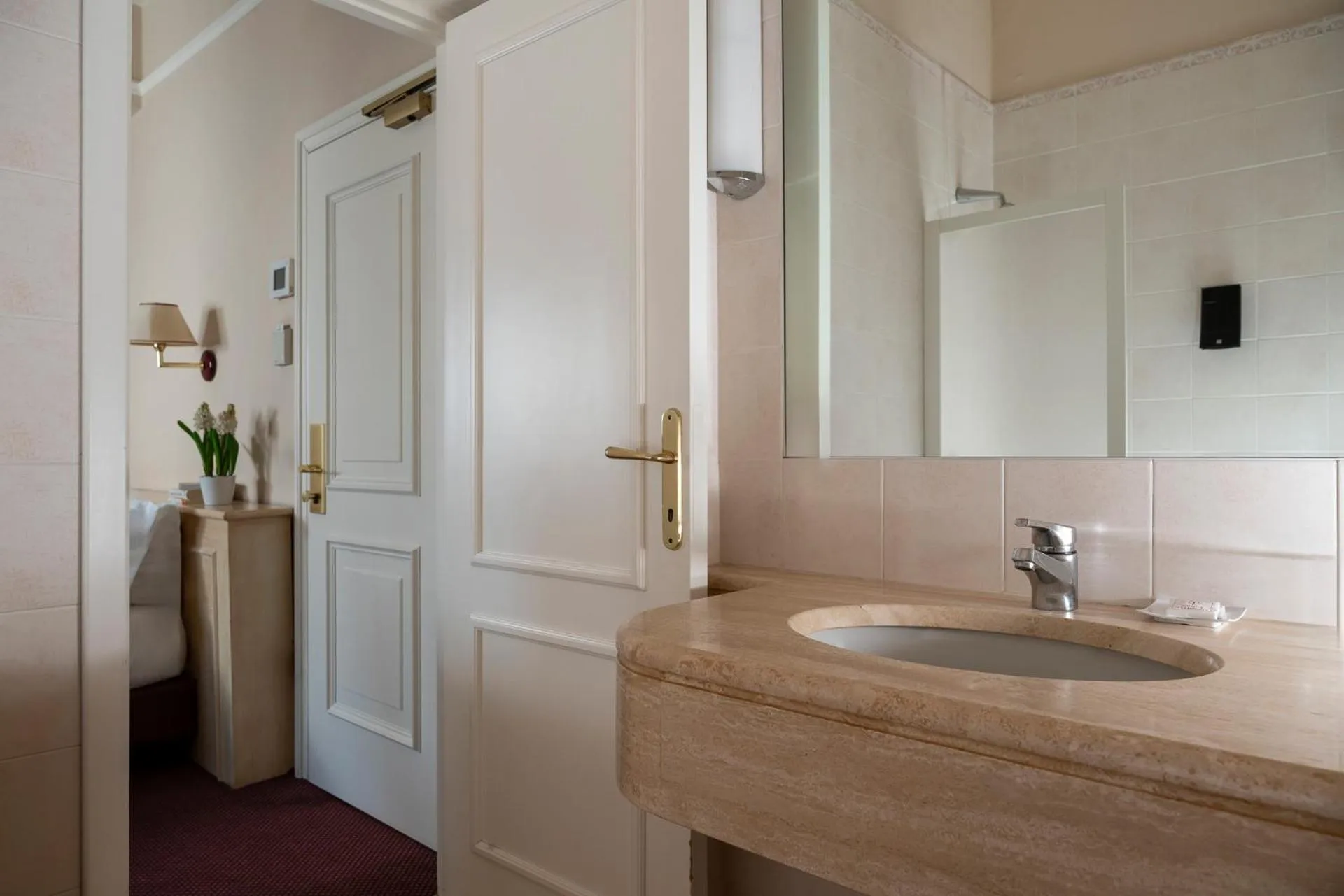 Bathroom in Hotel Ercolini & Savi