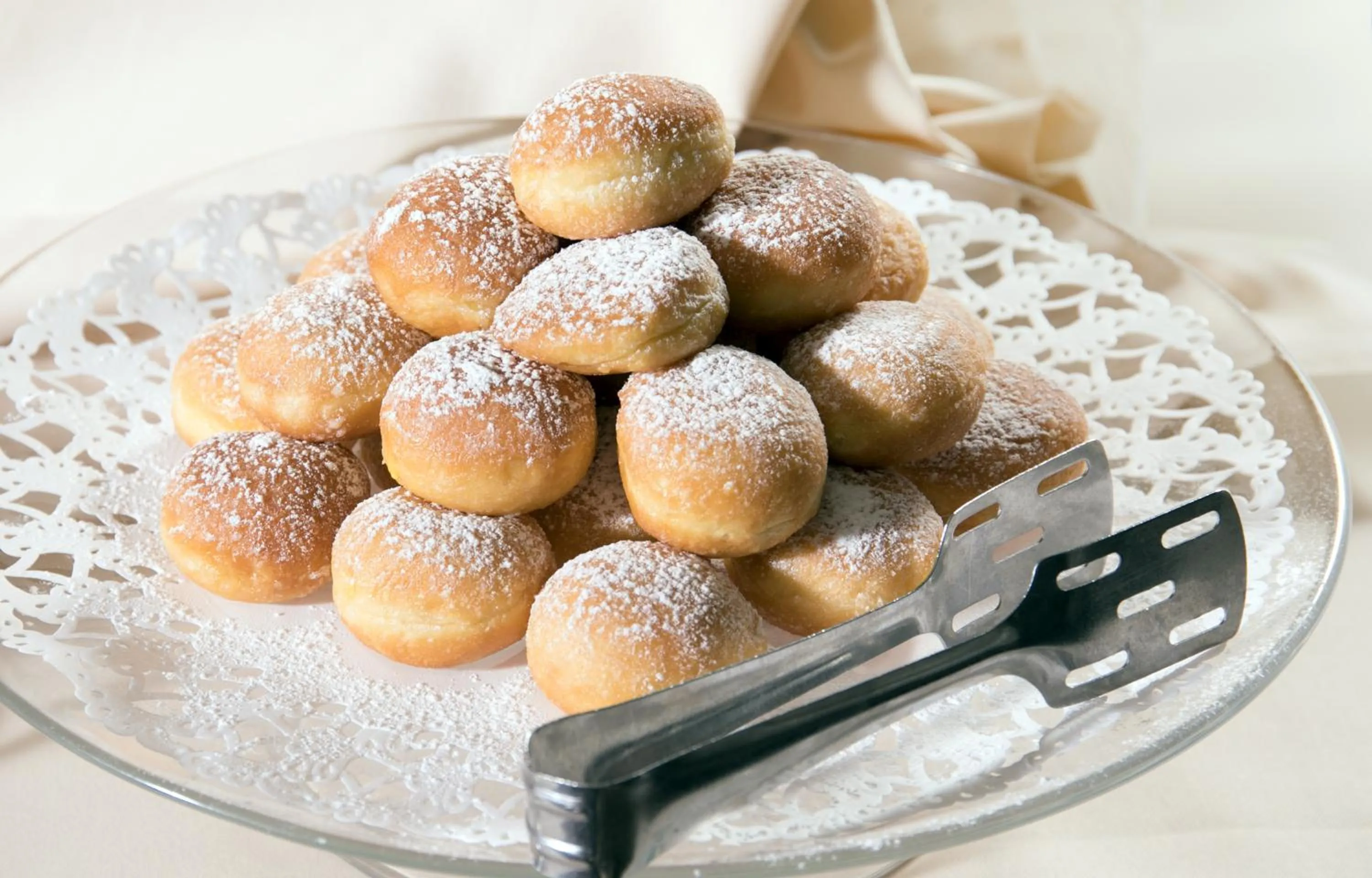 Buffet breakfast in Hotel Ercolini & Savi