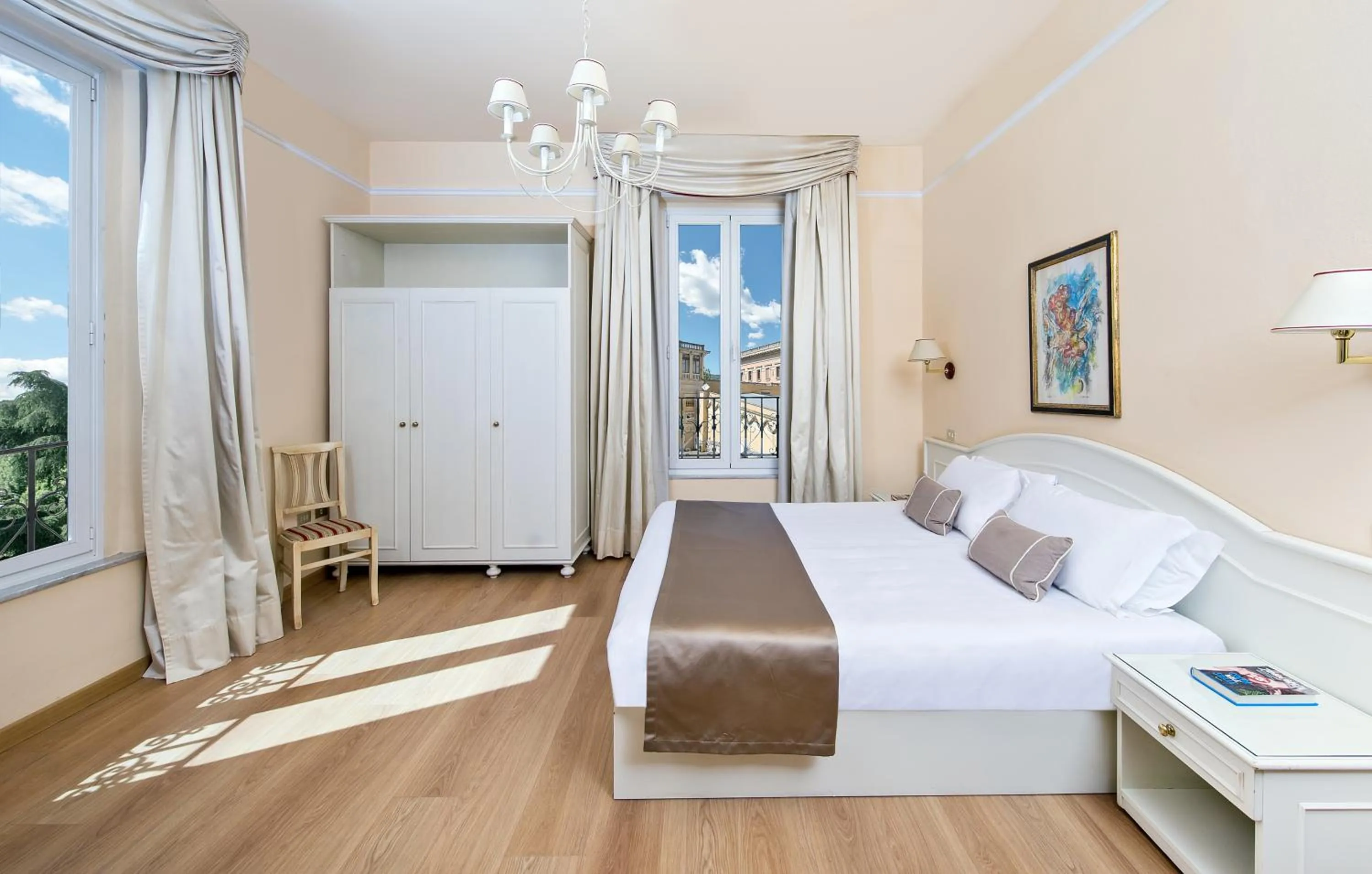 Property building, Bed in Hotel Ercolini & Savi
