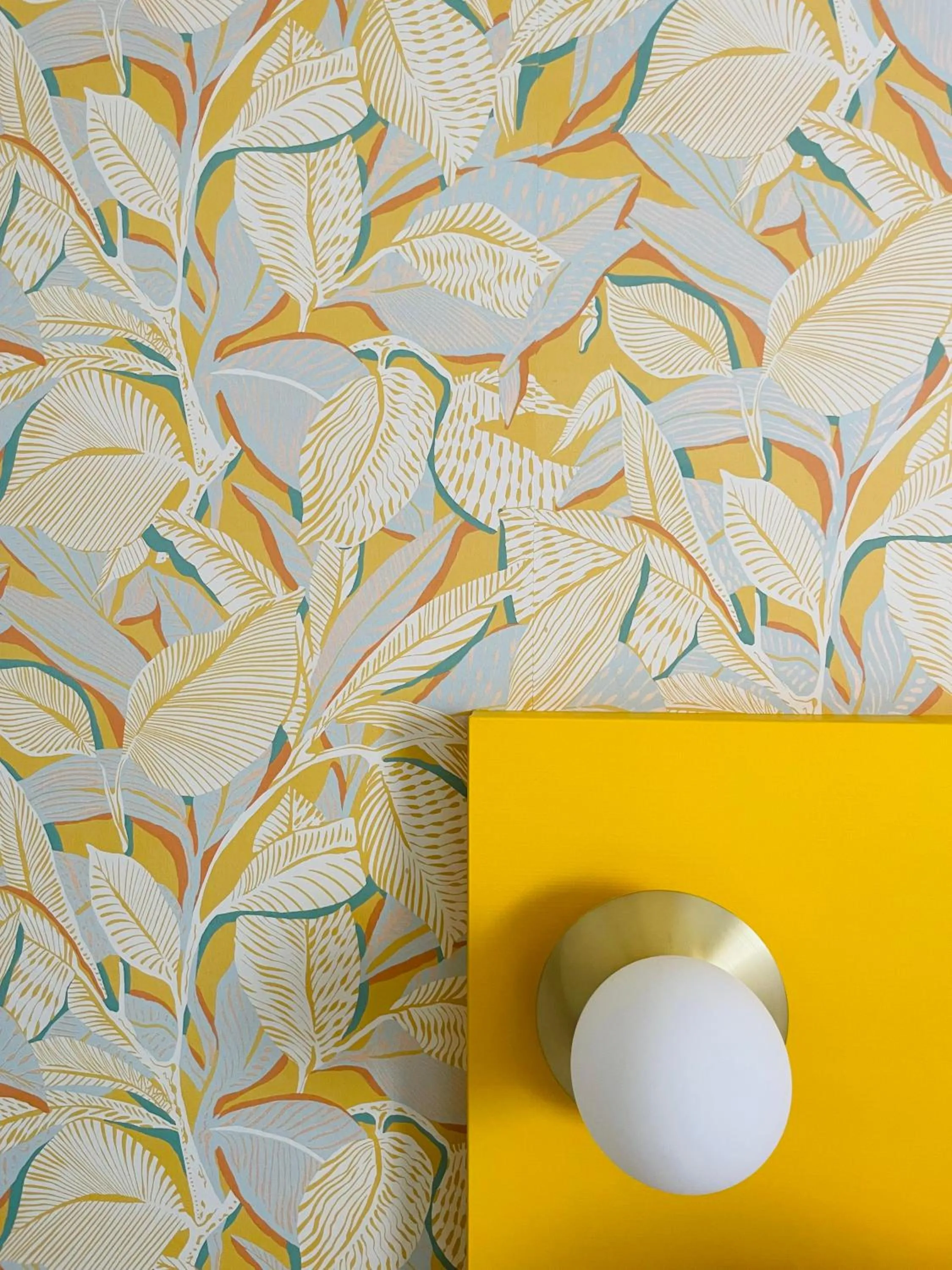 Bedroom in Hôtel De Londres