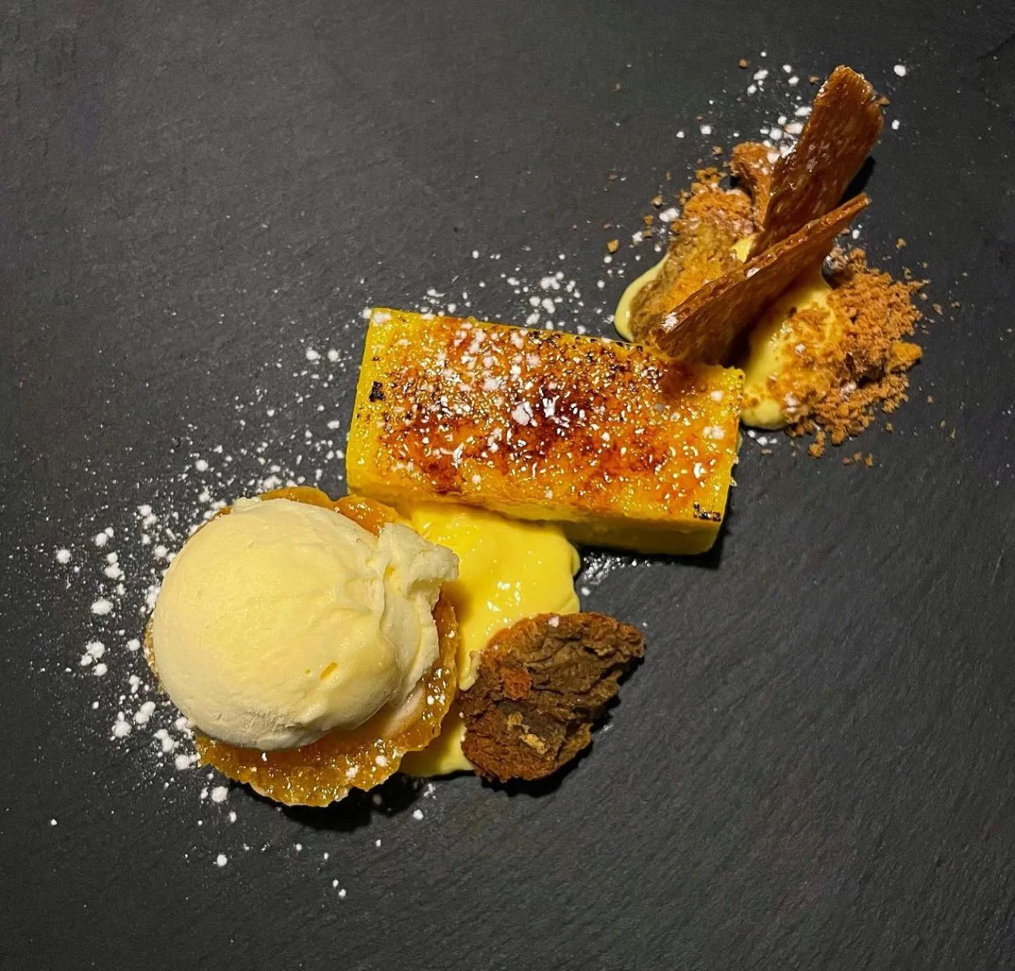 Restaurant/places to eat in Albergo Torre