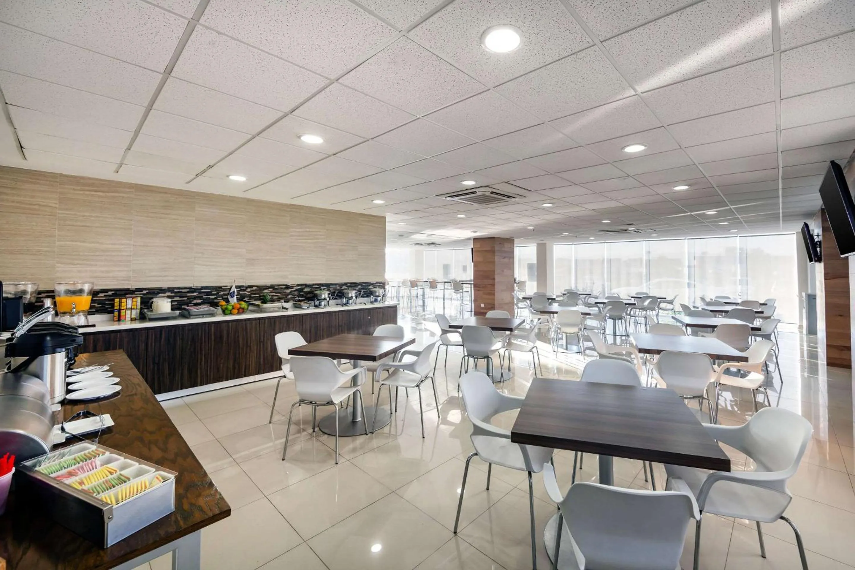 Breakfast in Sleep Inn Tijuana