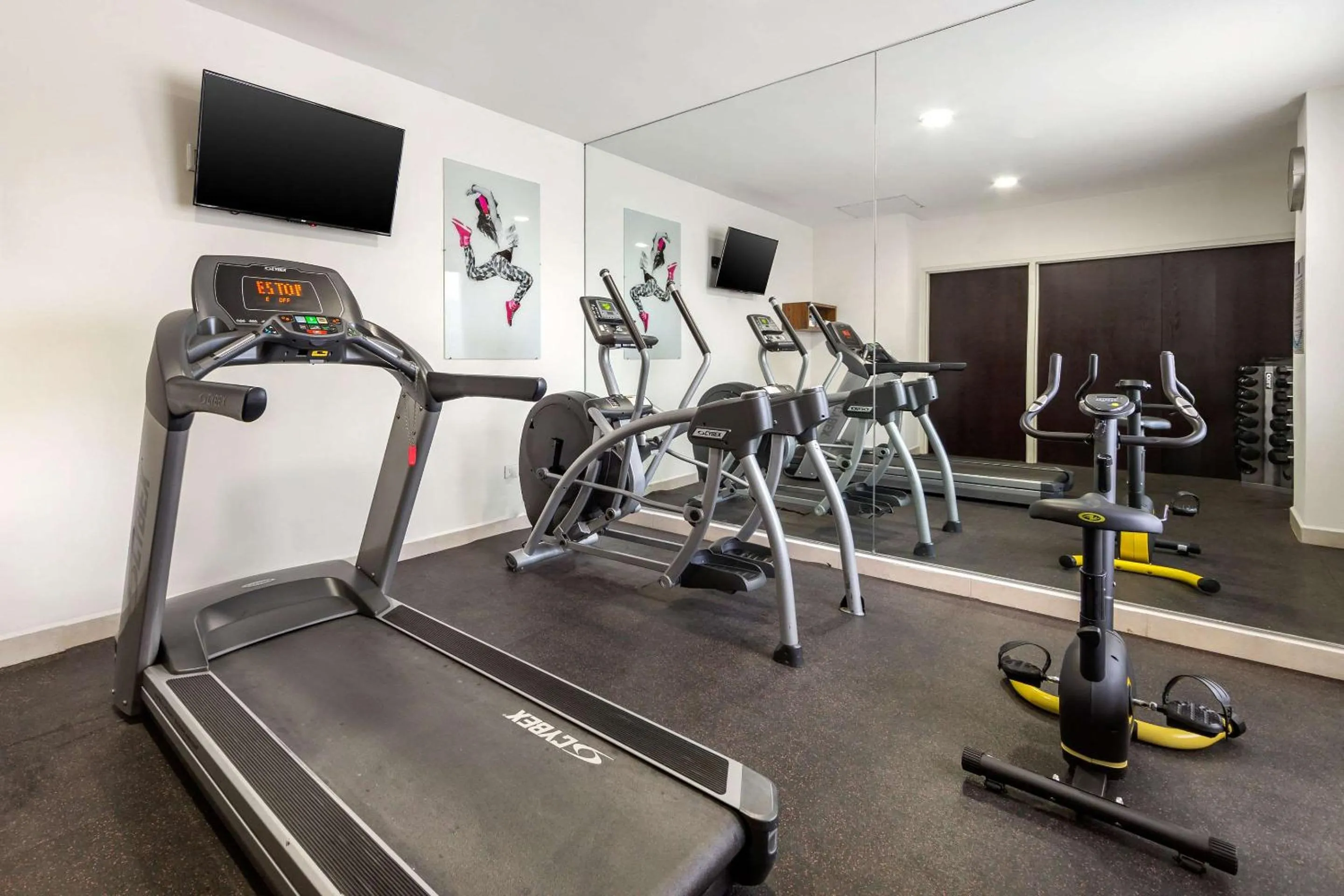 Fitness centre/facilities in Sleep Inn Tijuana