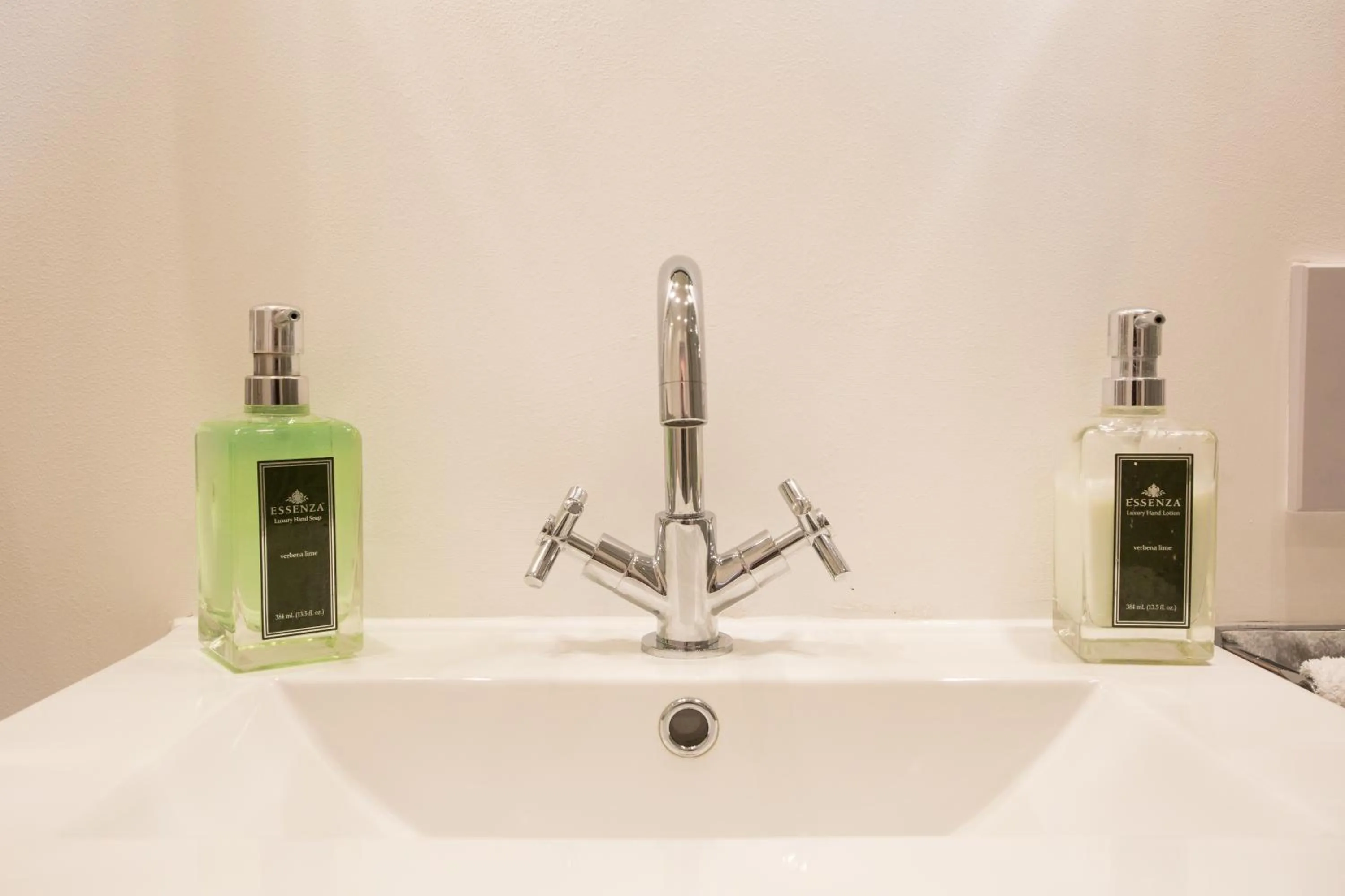 Bathroom in B&B Downham Hall