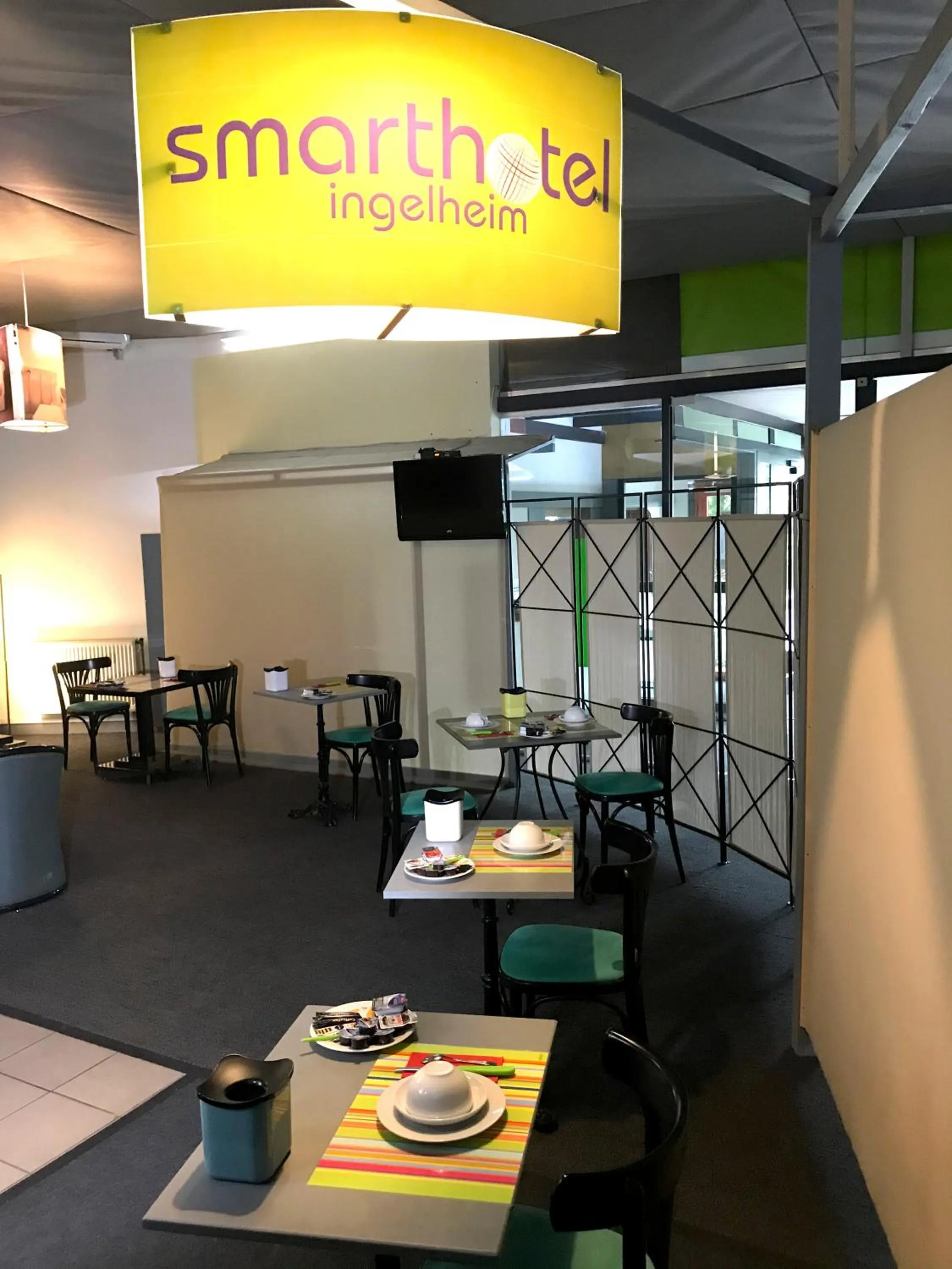 Coffee/tea facilities in Smarthotel Ingelheim