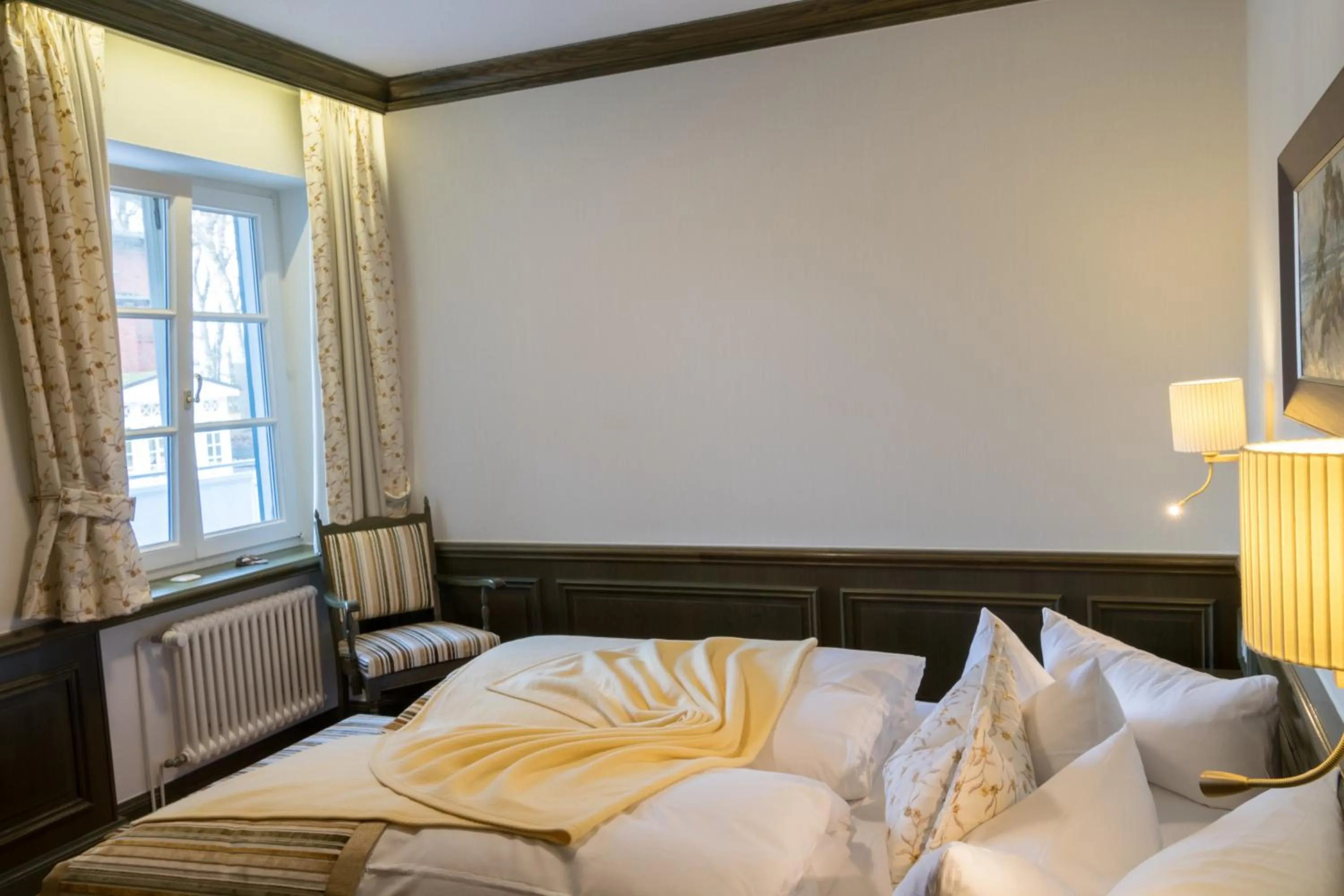 Bedroom, Bed in Romantik Hotel Fischerwiege