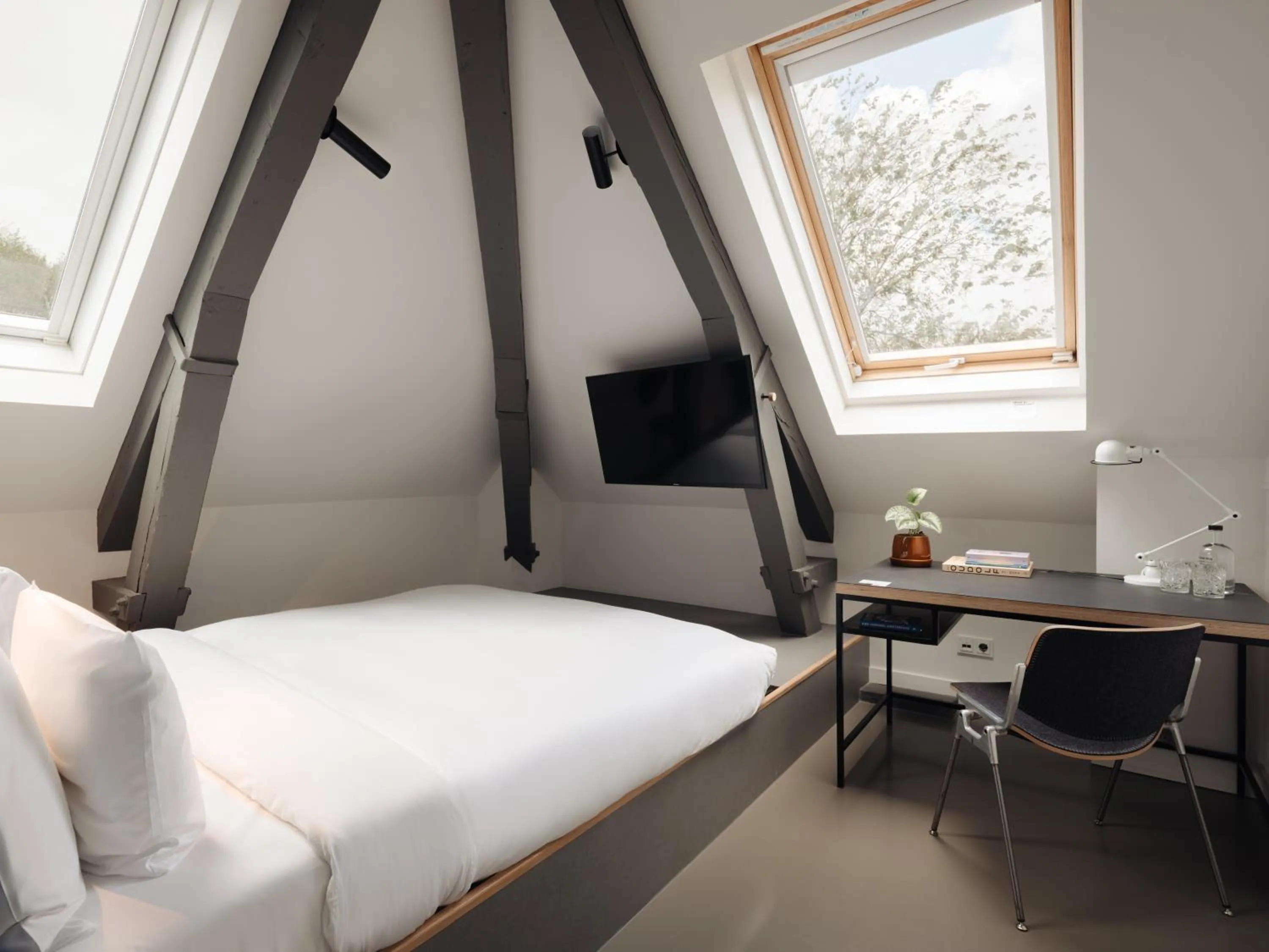 Bed in Conscious Hotel Westerpark