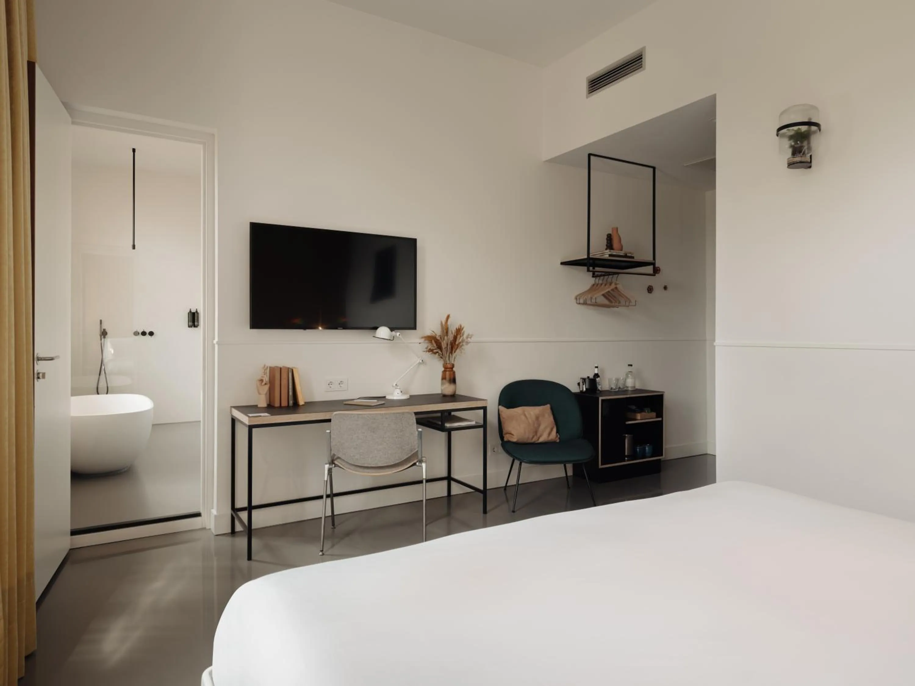 Bed in Conscious Hotel Westerpark