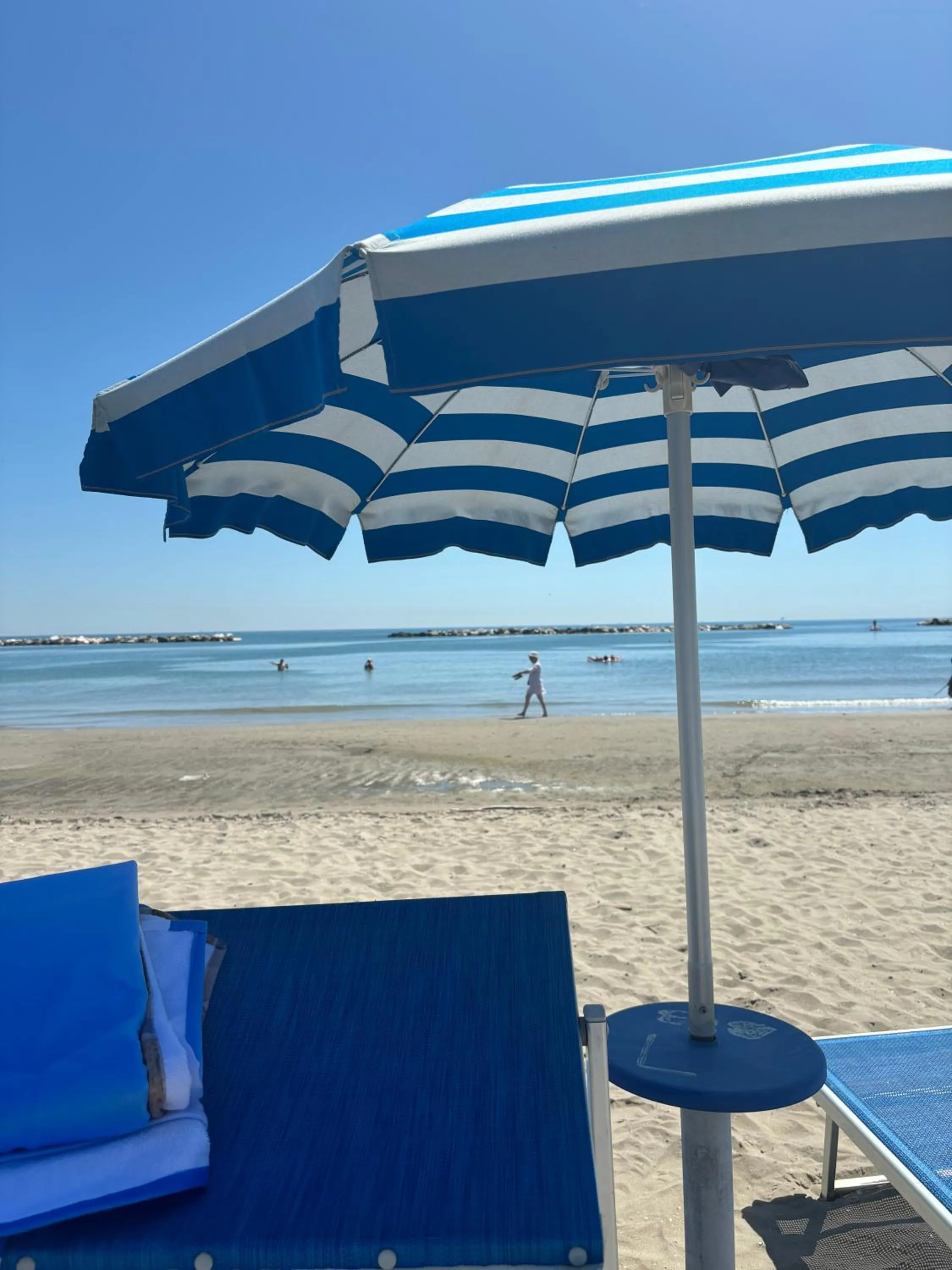 Beach in Long Beach Village Residence on the sea with private beach included