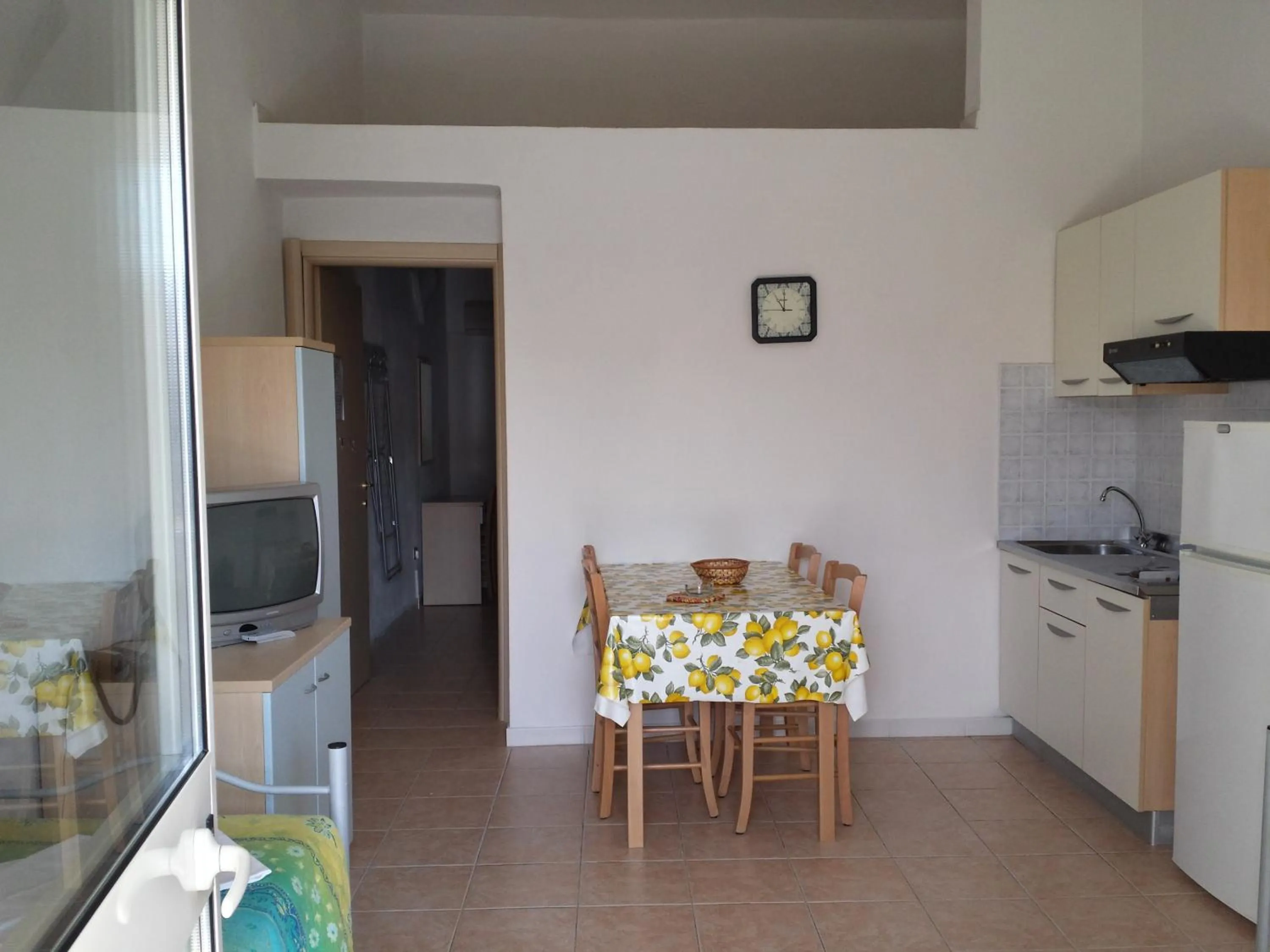 Kitchen or kitchenette in Long Beach Village Residence on the sea with private beach included