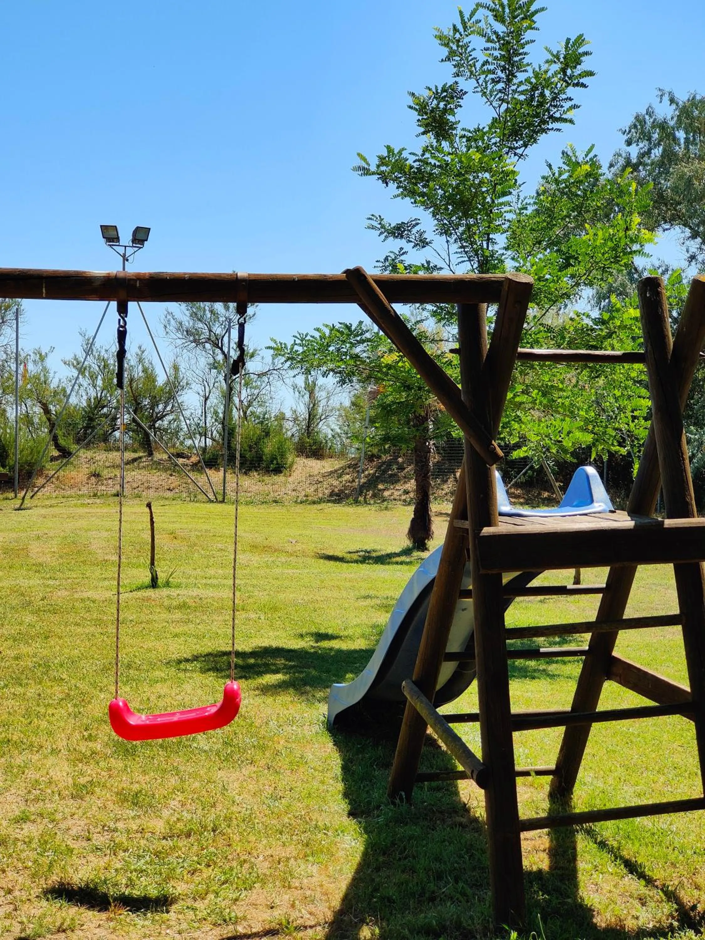 Spring in Long Beach Village Residence on the sea with private beach included