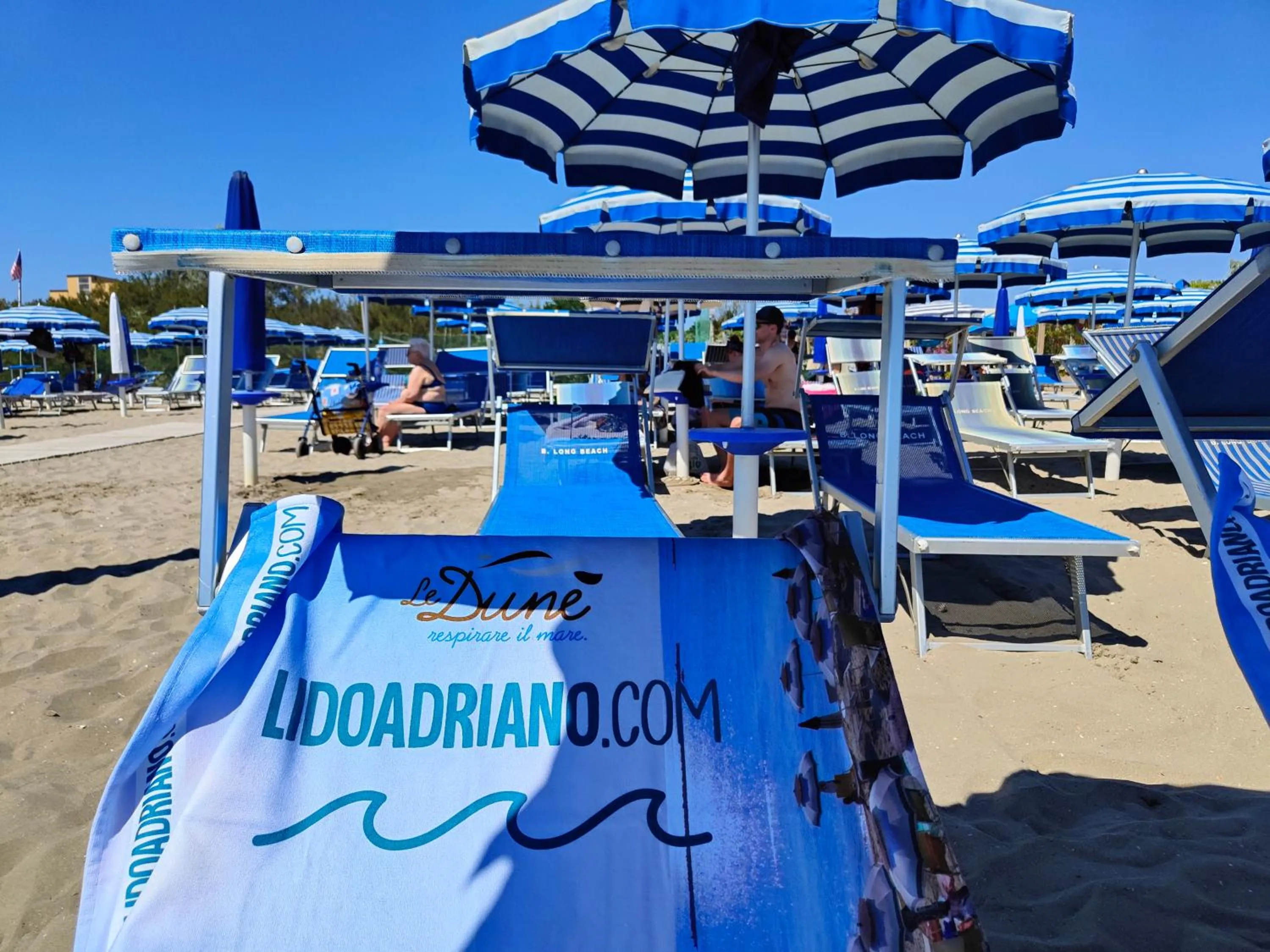 Natural landscape in Long Beach Village Residence on the sea with private beach included