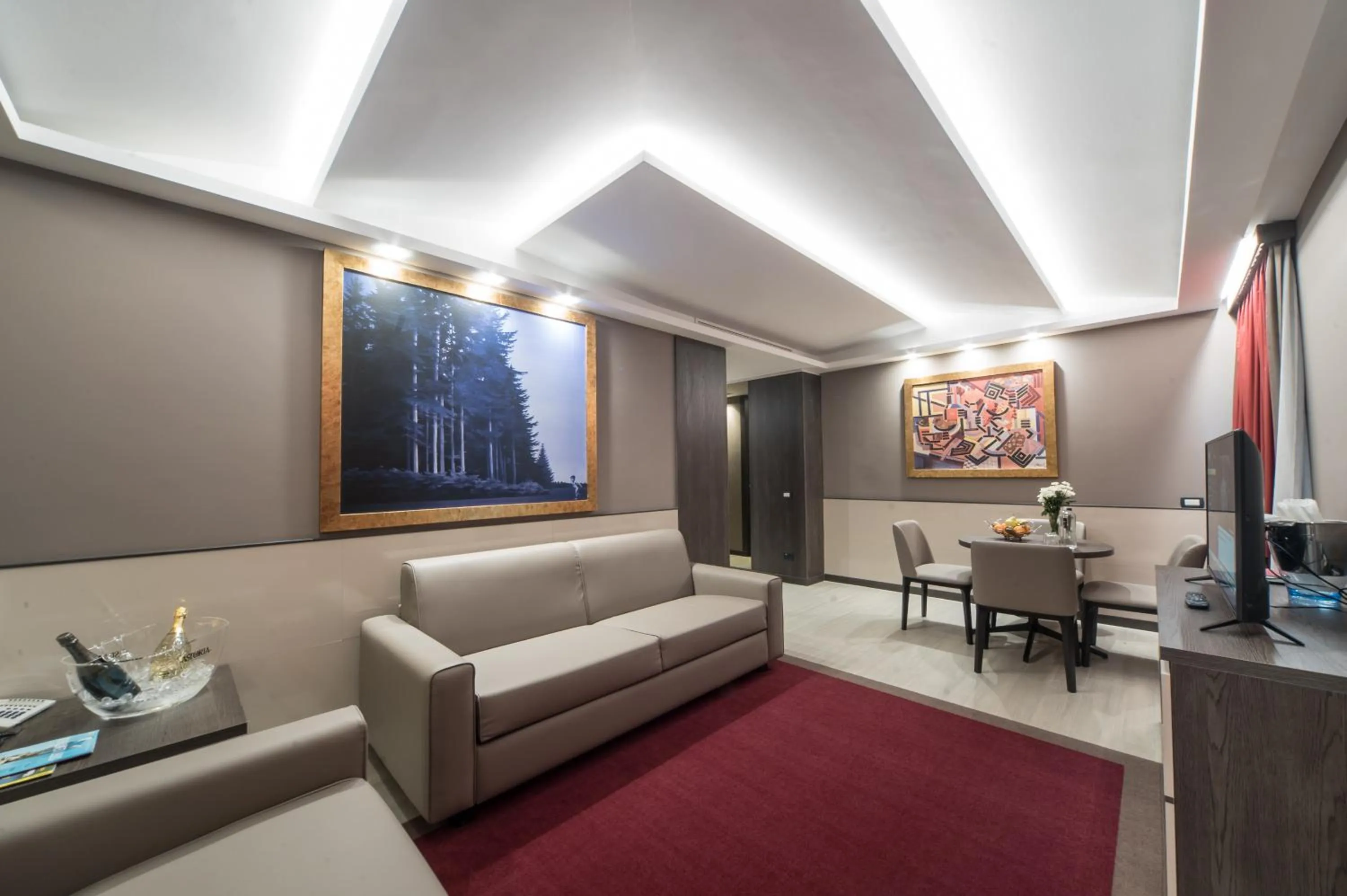 TV and multimedia in Hotel Guerro