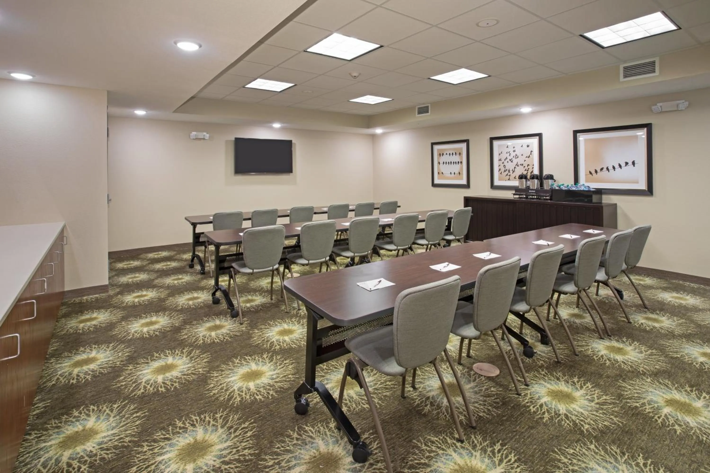 Meeting/conference room in Staybridge Suites Denver South - Highlands Ranch by IHG