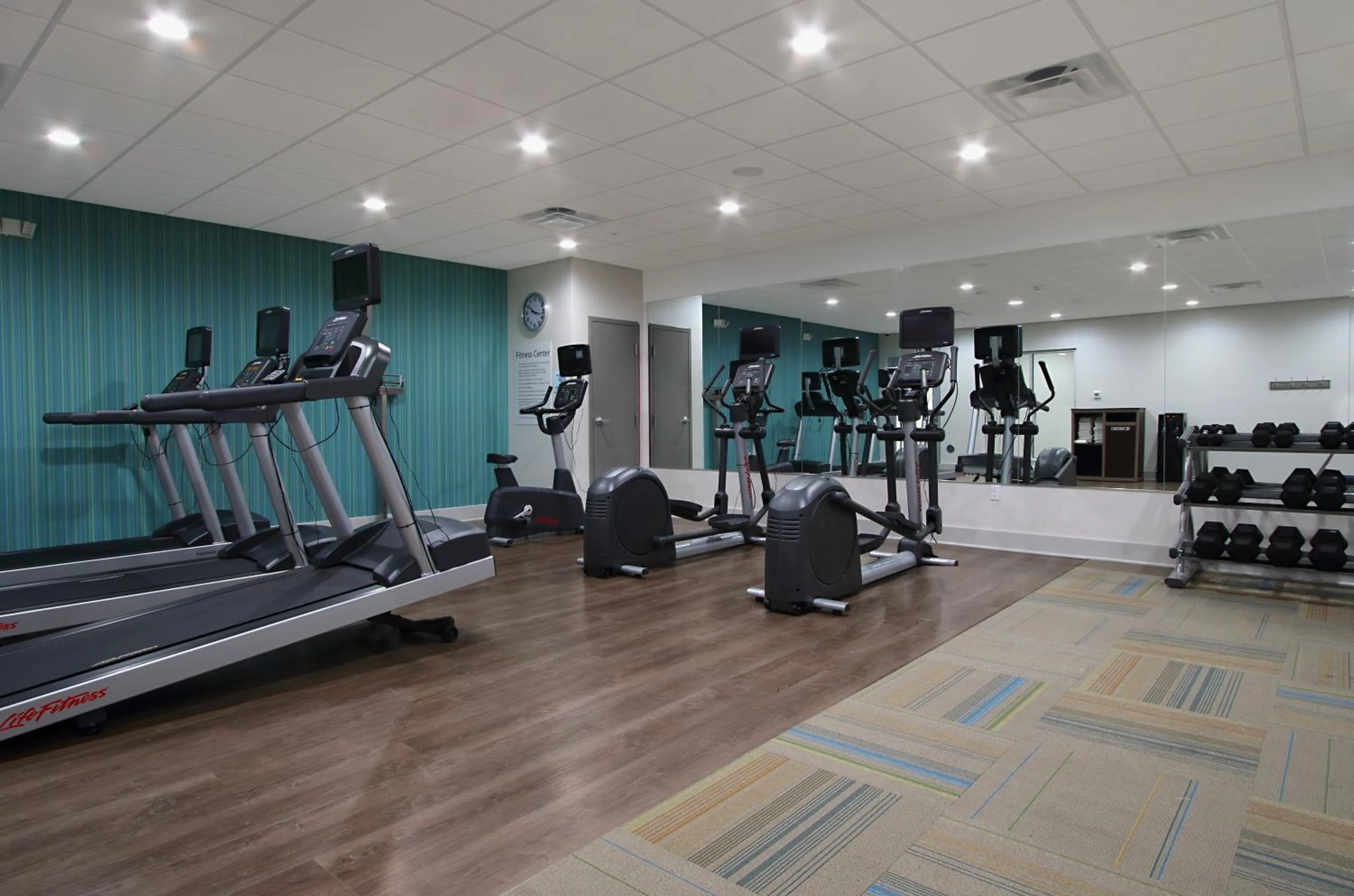 Fitness centre/facilities in Holiday Inn Express & Suites - Lake Charles South Casino Area by IHG