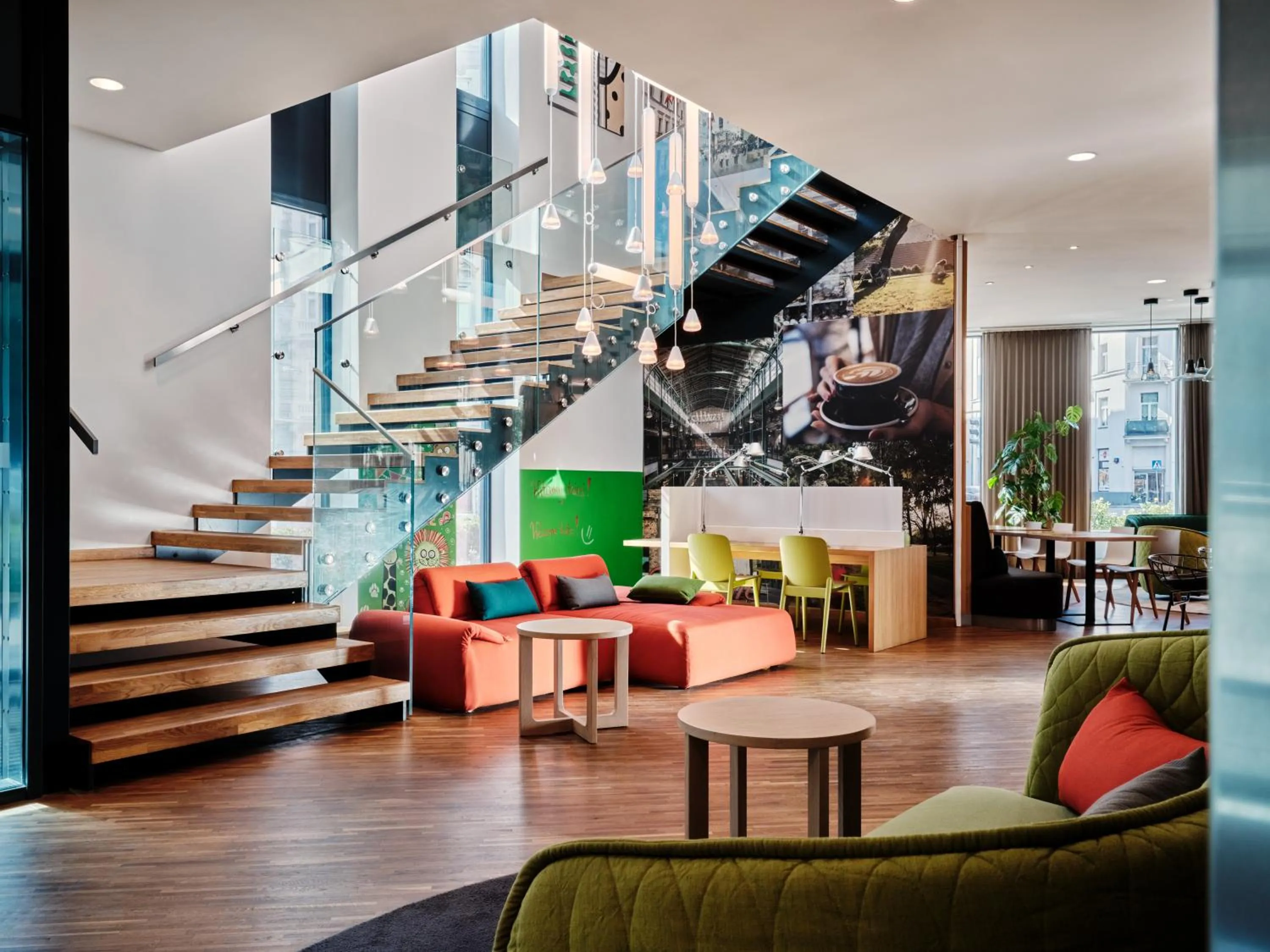 Lobby or reception in Holiday Inn - Warsaw City Centre by IHG