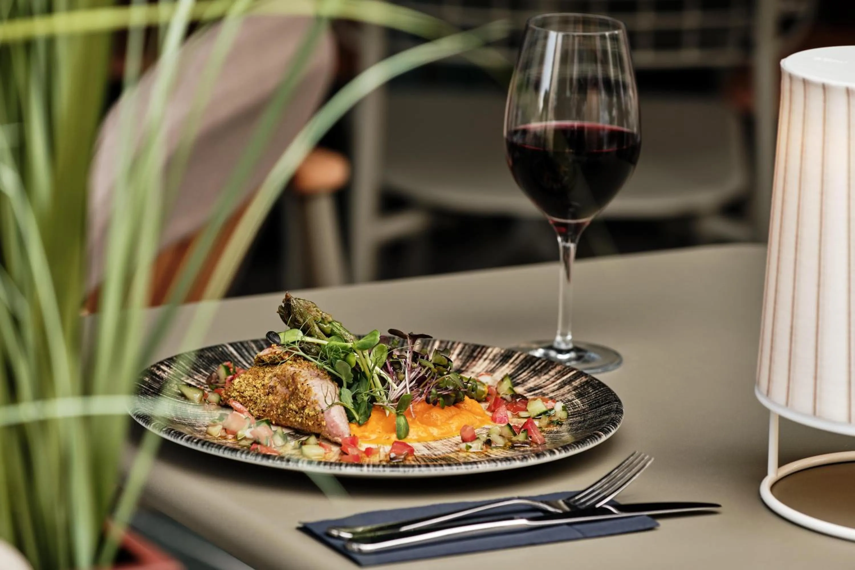 Restaurant/places to eat in Holiday Inn - Warsaw City Centre by IHG