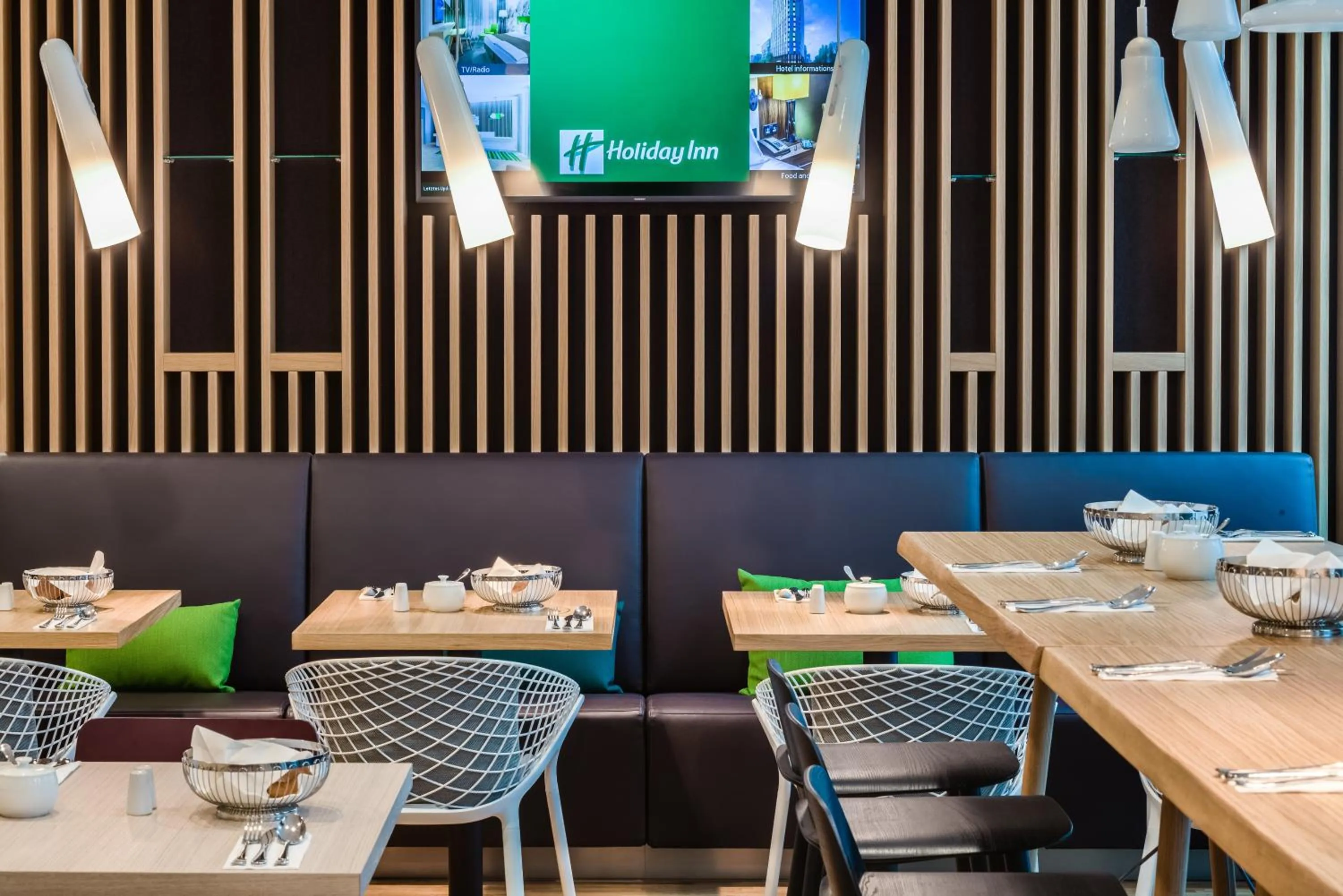 Restaurant/places to eat in Holiday Inn - Warsaw City Centre by IHG
