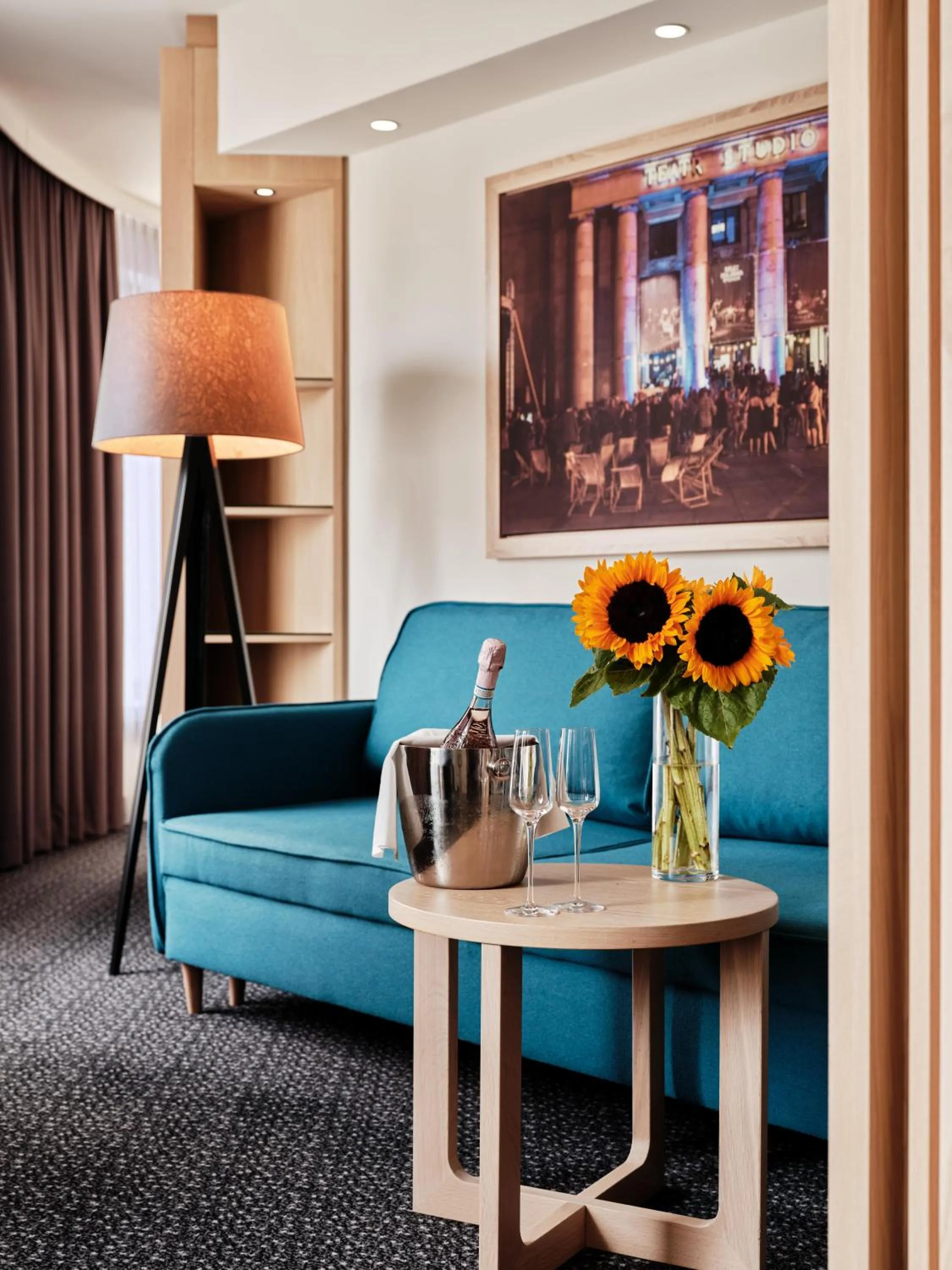 Living room in Holiday Inn - Warsaw City Centre by IHG