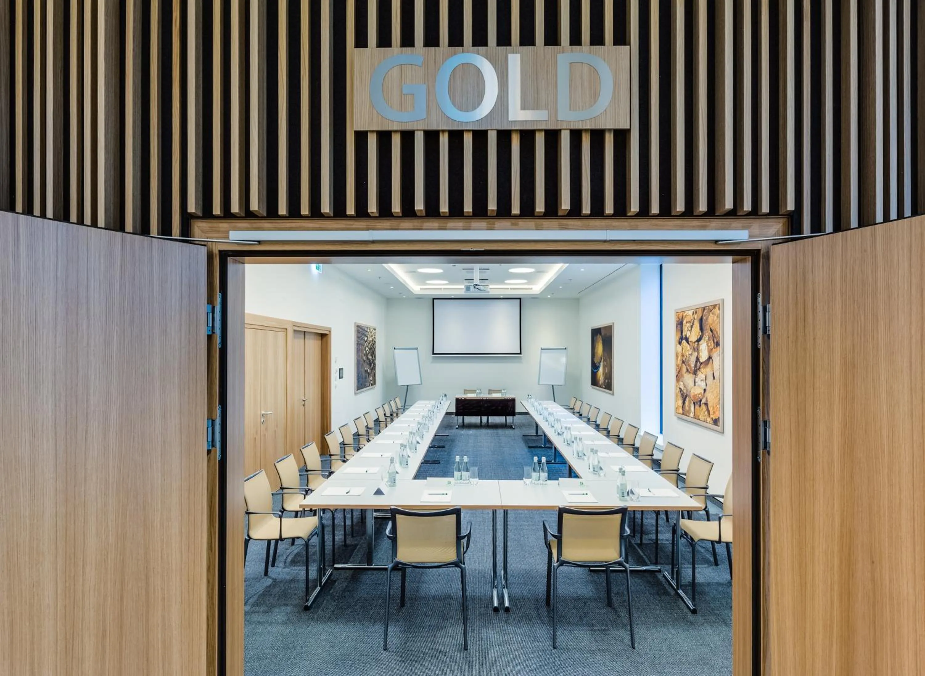 Meeting/conference room in Holiday Inn - Warsaw City Centre by IHG