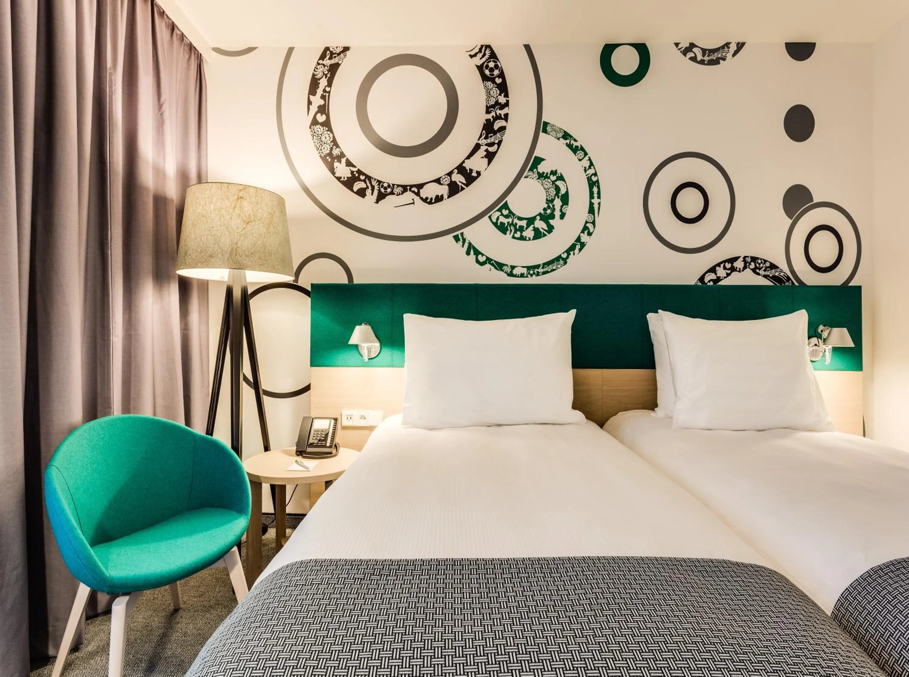 Photo of the whole room, Bed in Holiday Inn - Warsaw City Centre by IHG