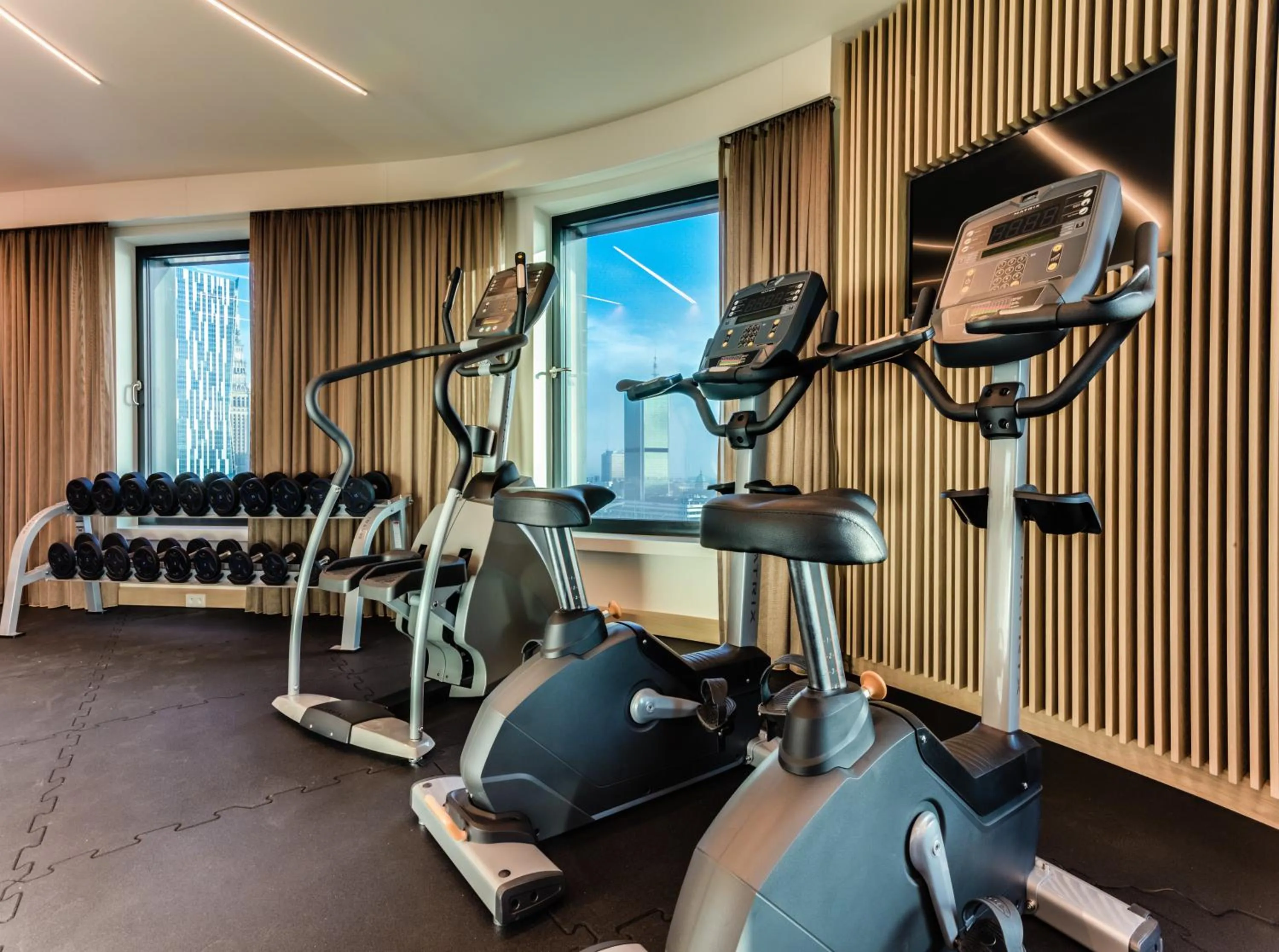 Fitness centre/facilities in Holiday Inn - Warsaw City Centre by IHG