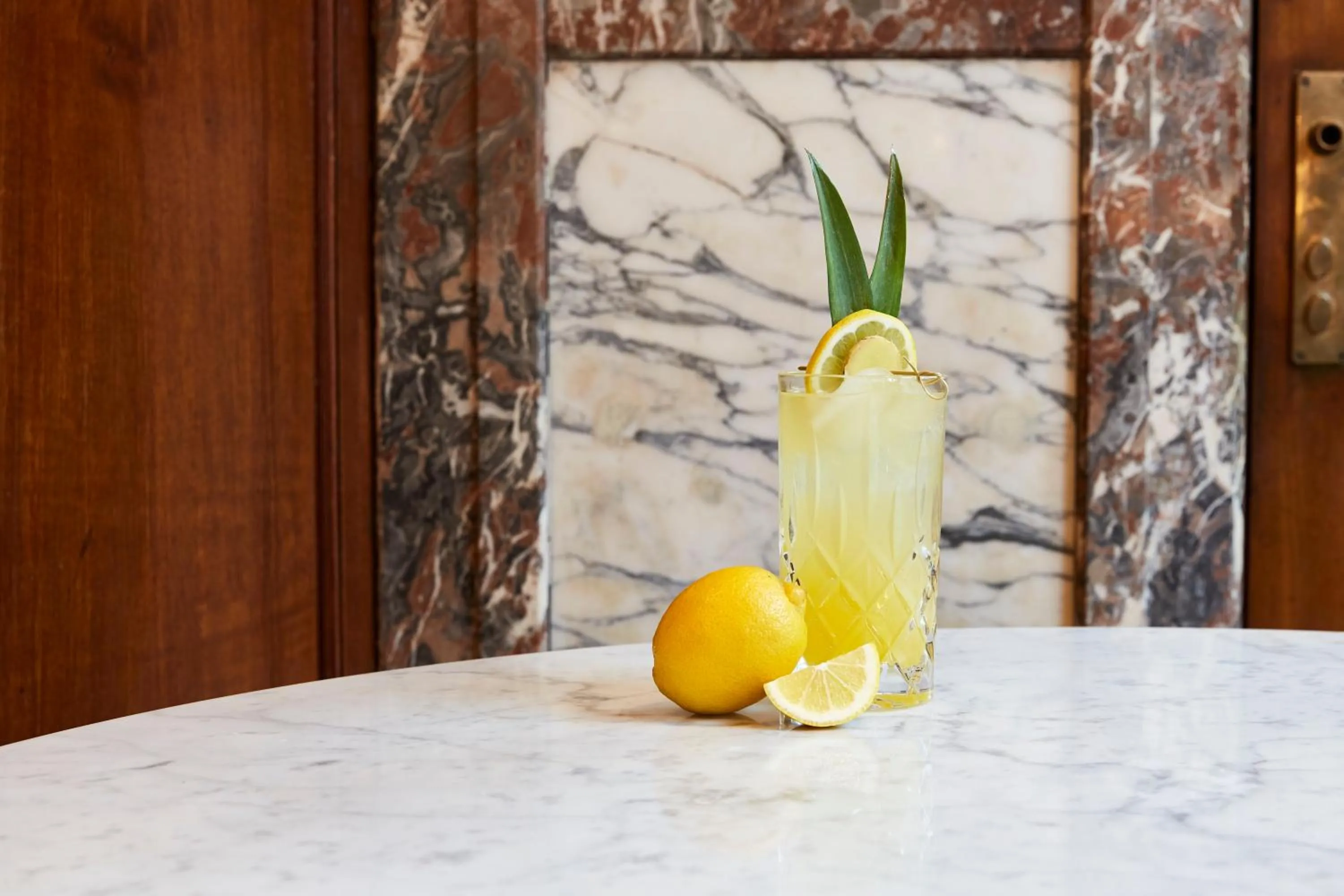 Food and drinks in Hotel Indigo The Hague - Palace Noordeinde by IHG