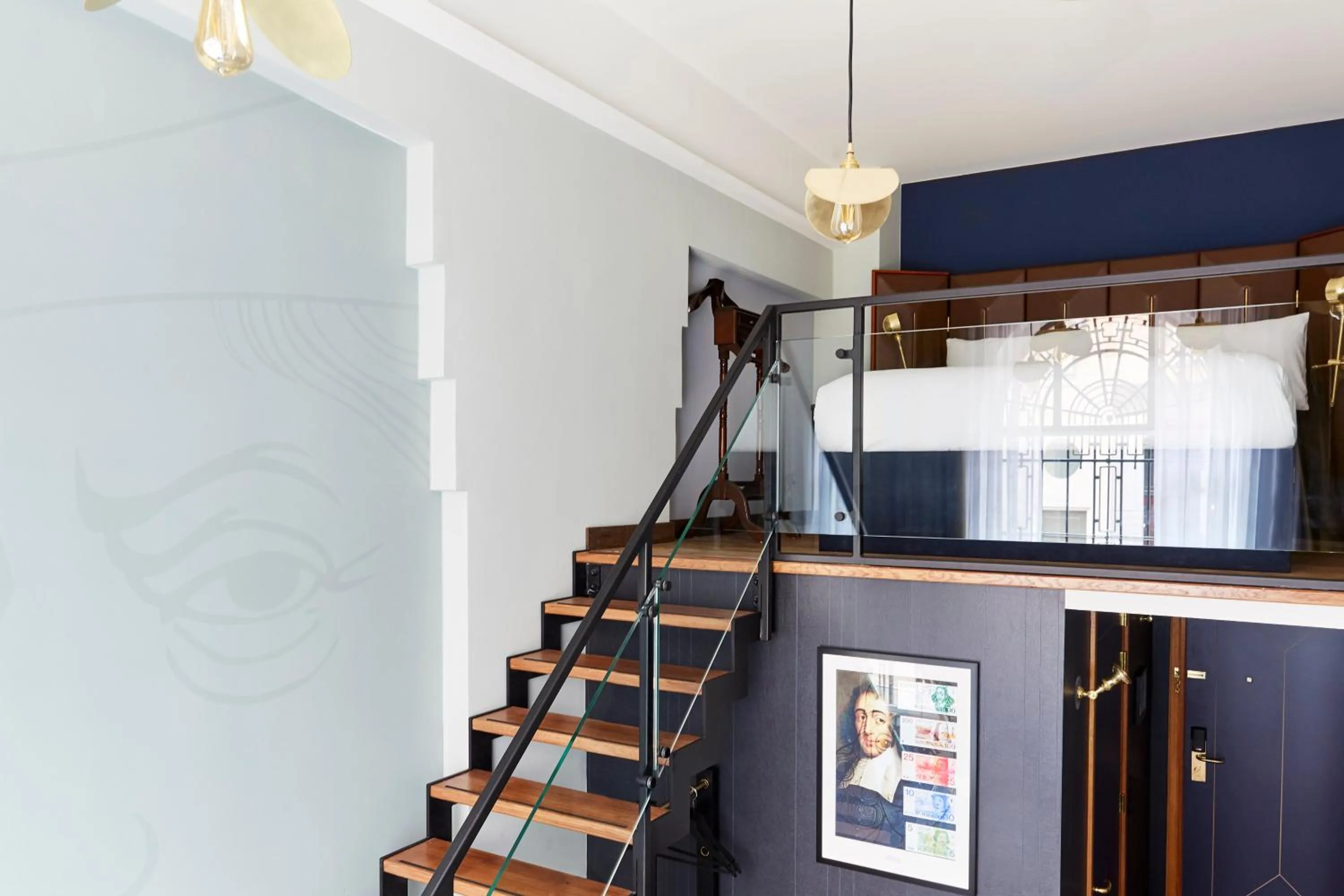 Photo of the whole room in Hotel Indigo The Hague - Palace Noordeinde by IHG