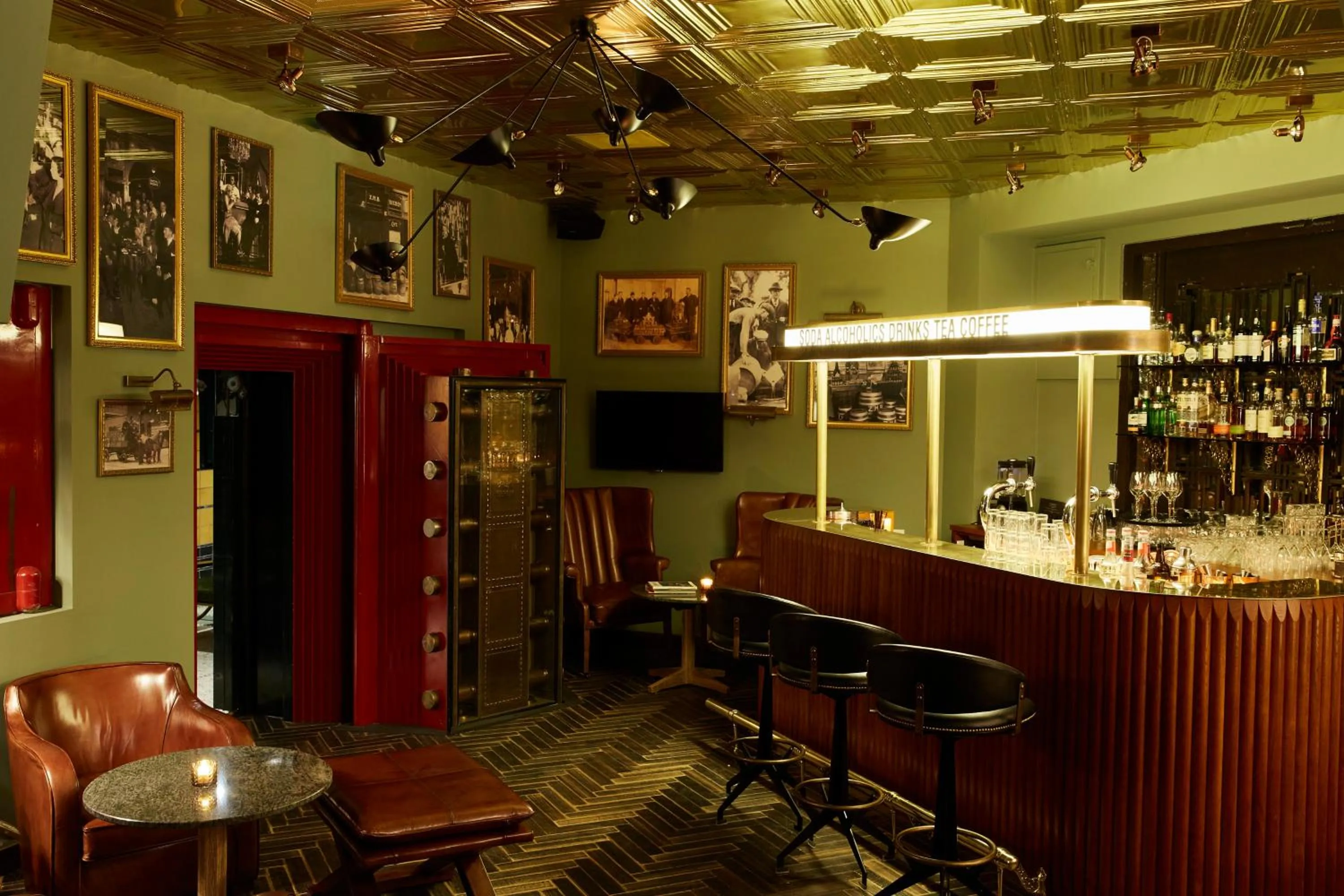 Lounge or bar in Hotel Indigo The Hague - Palace Noordeinde by IHG