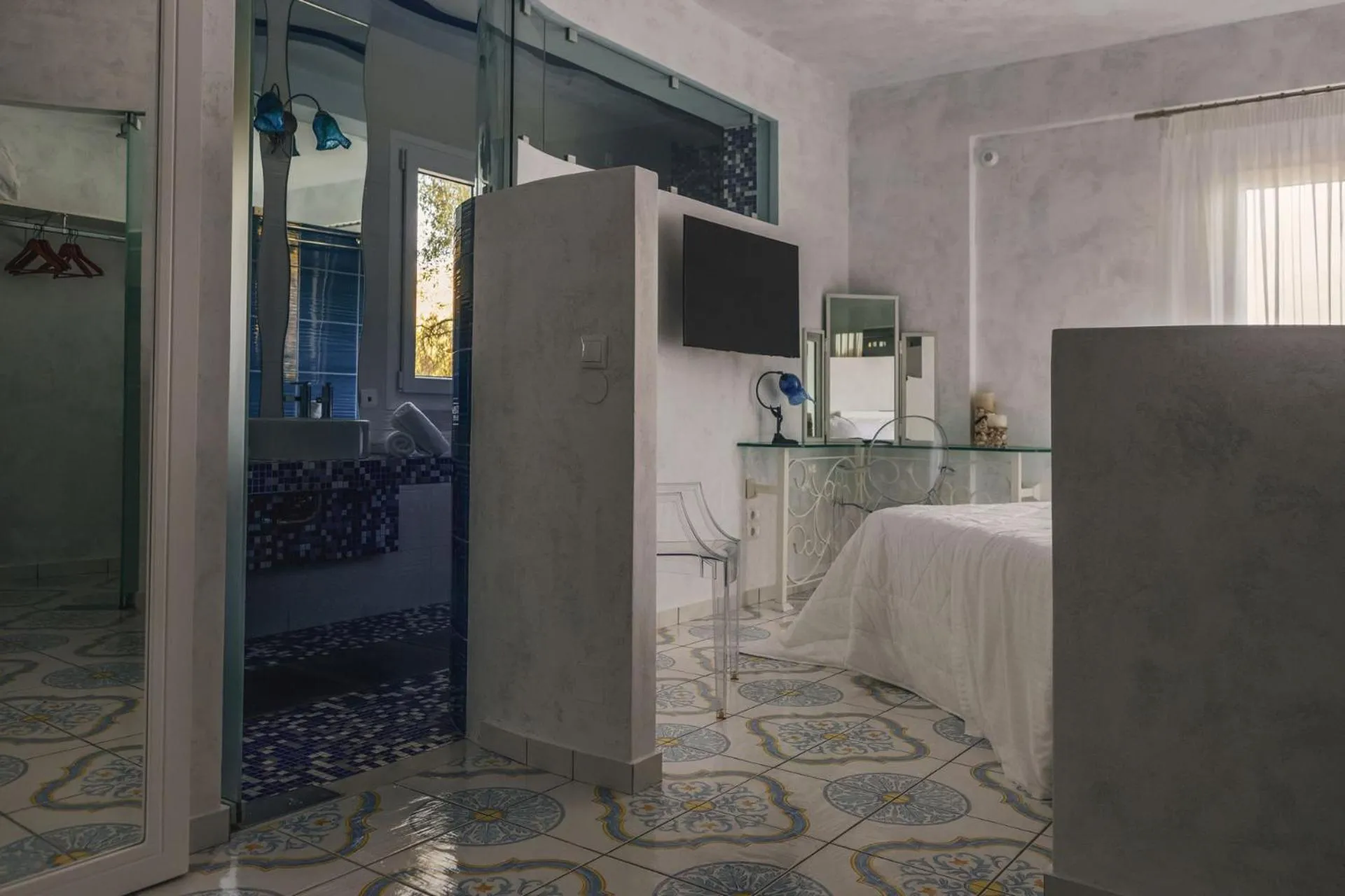 Property building in Irida Parga