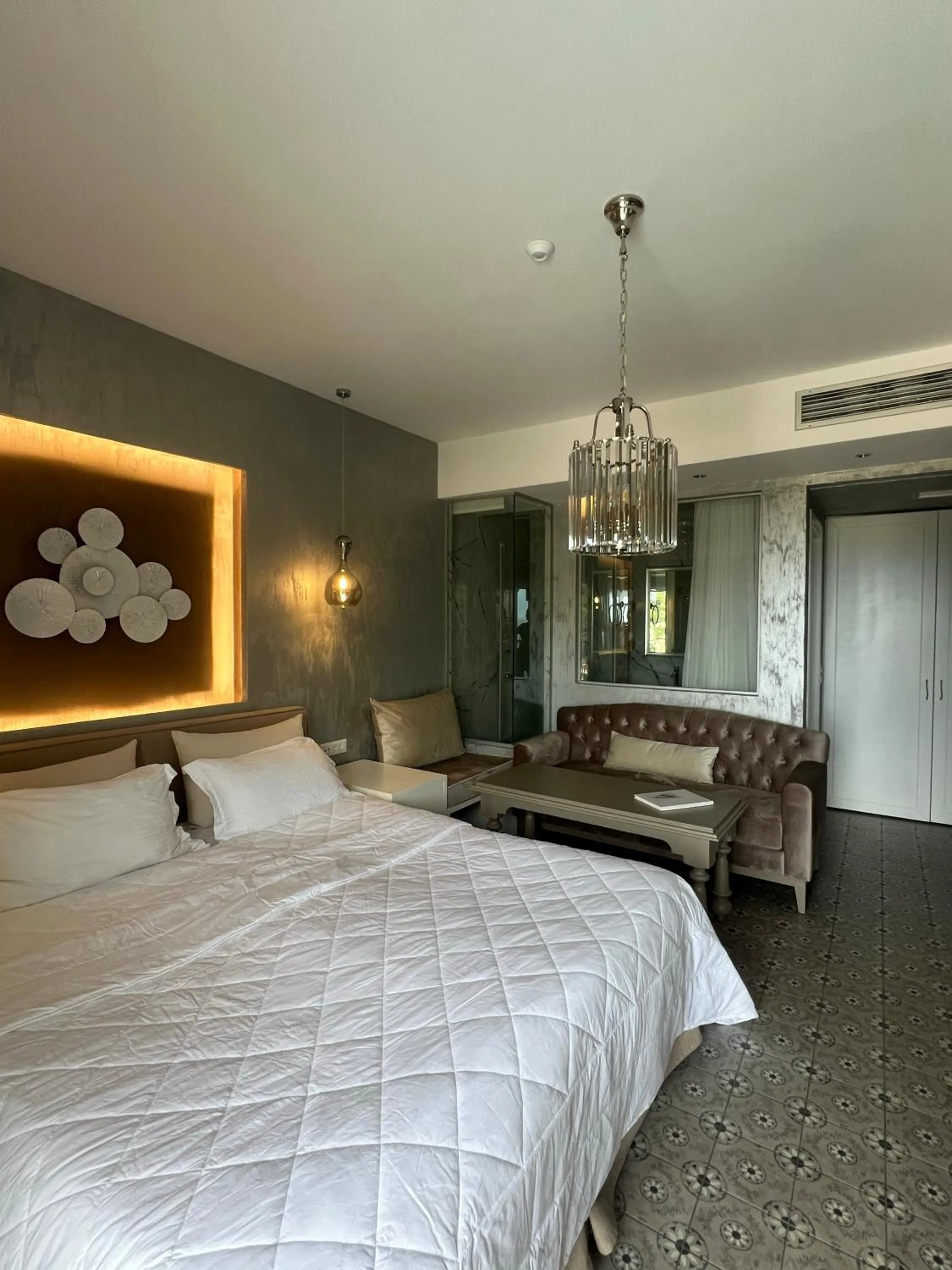 Photo of the whole room, Bed in Irida Parga