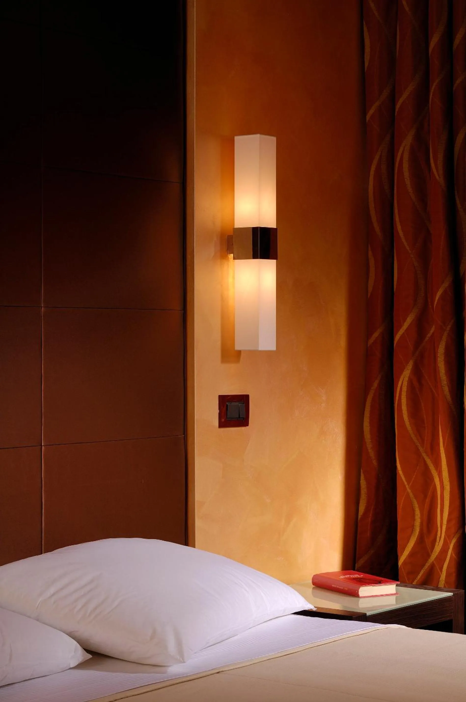 Decorative detail, Bed in Hotel La Cartiera