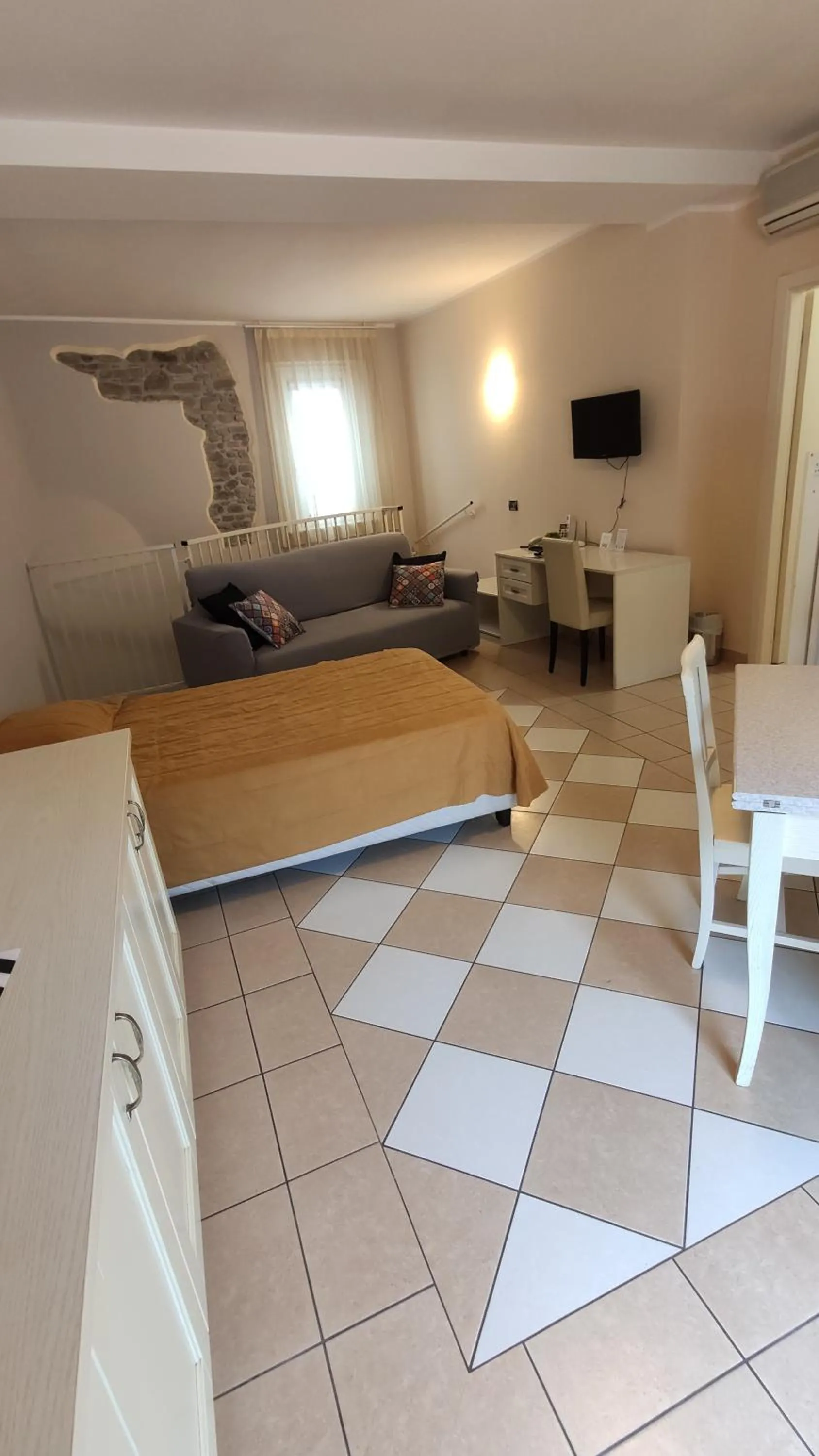 Photo of the whole room, Bed in Hotel La Cartiera