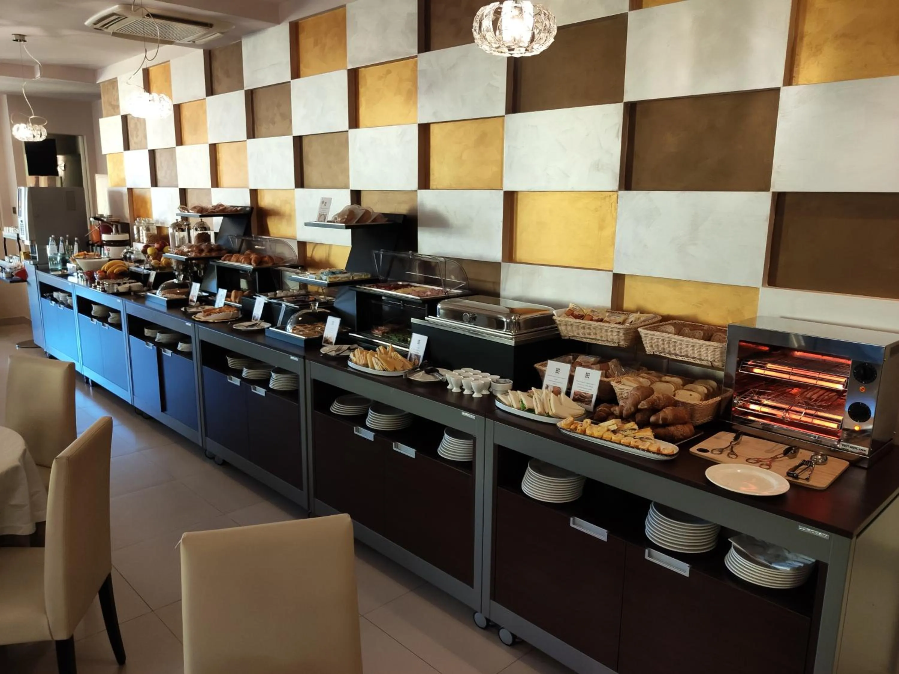 Continental breakfast in Hotel La Cartiera